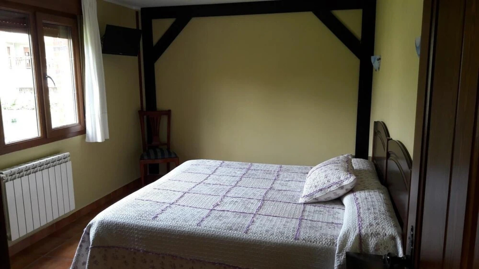 Apartamentos El Castañeu