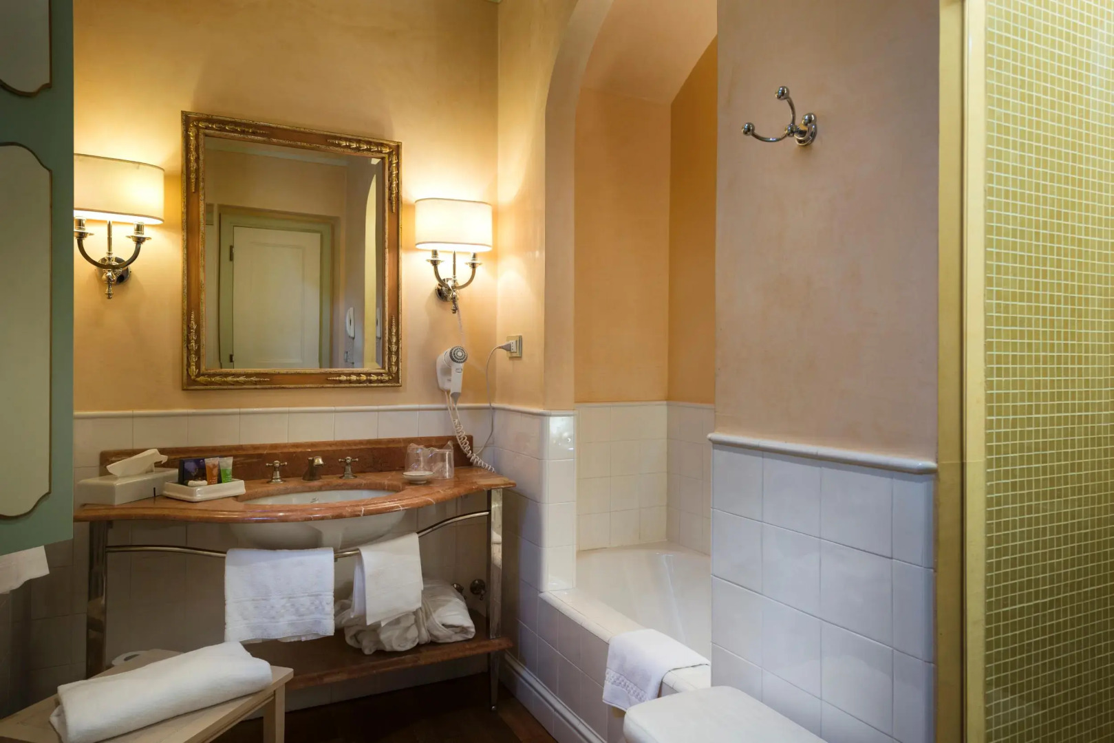 Posta Donini 1579 UNA Esperienze