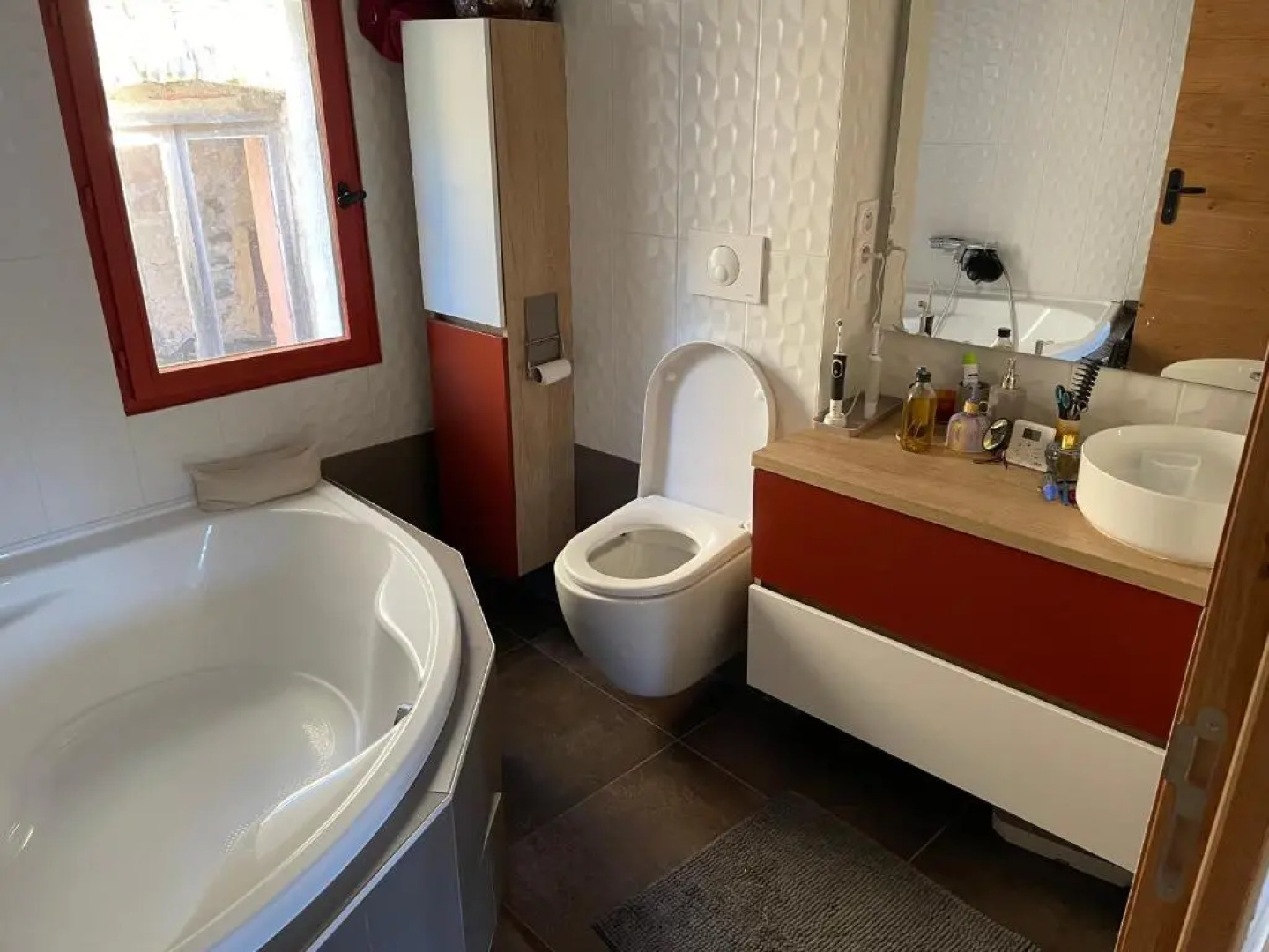 La Villa du Pressoir - authentique et spacieuse.