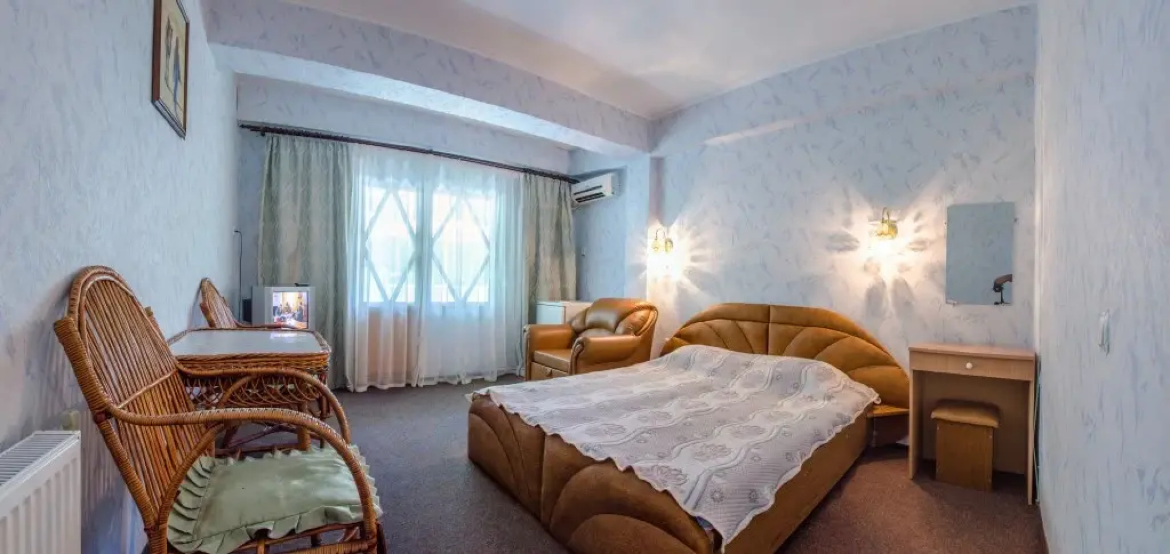 Sunrise Hotel