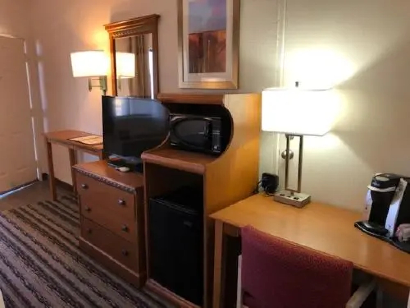 Navajoland Inn and Suites