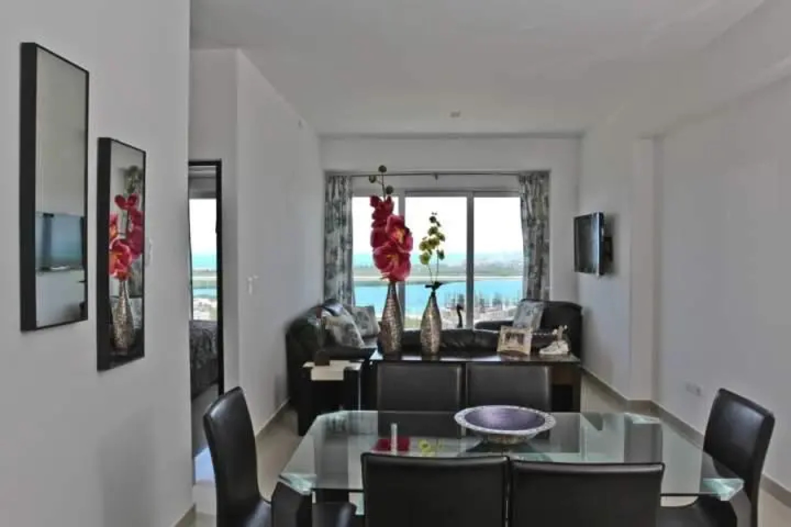 Barcelona Tower Suites