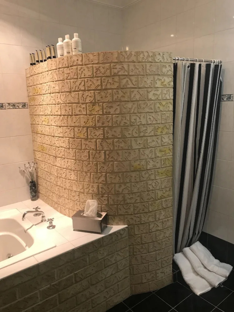 Atina Rocks Country Homestead