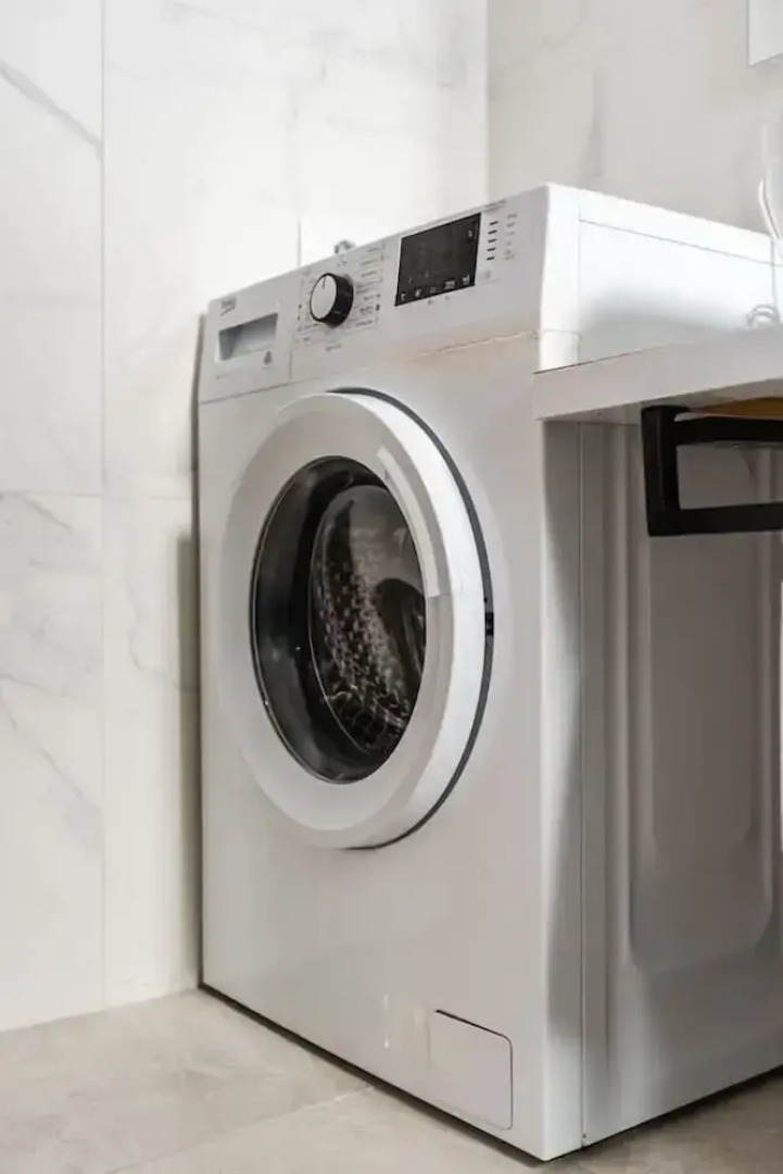 Stylish Studio With Spacious Balcony -trendafili