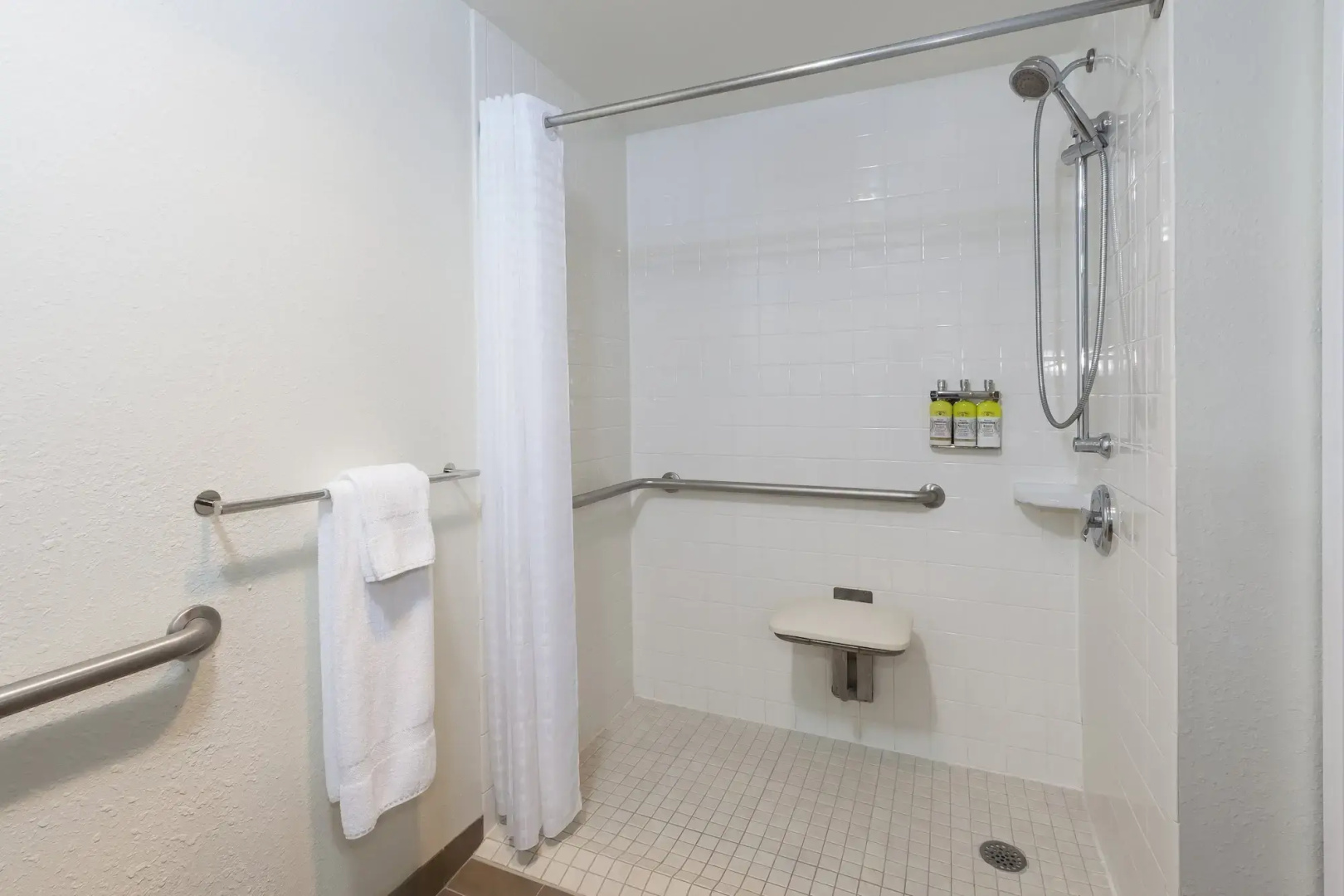 Candlewood Suites Grand Rapids Airport by IHG