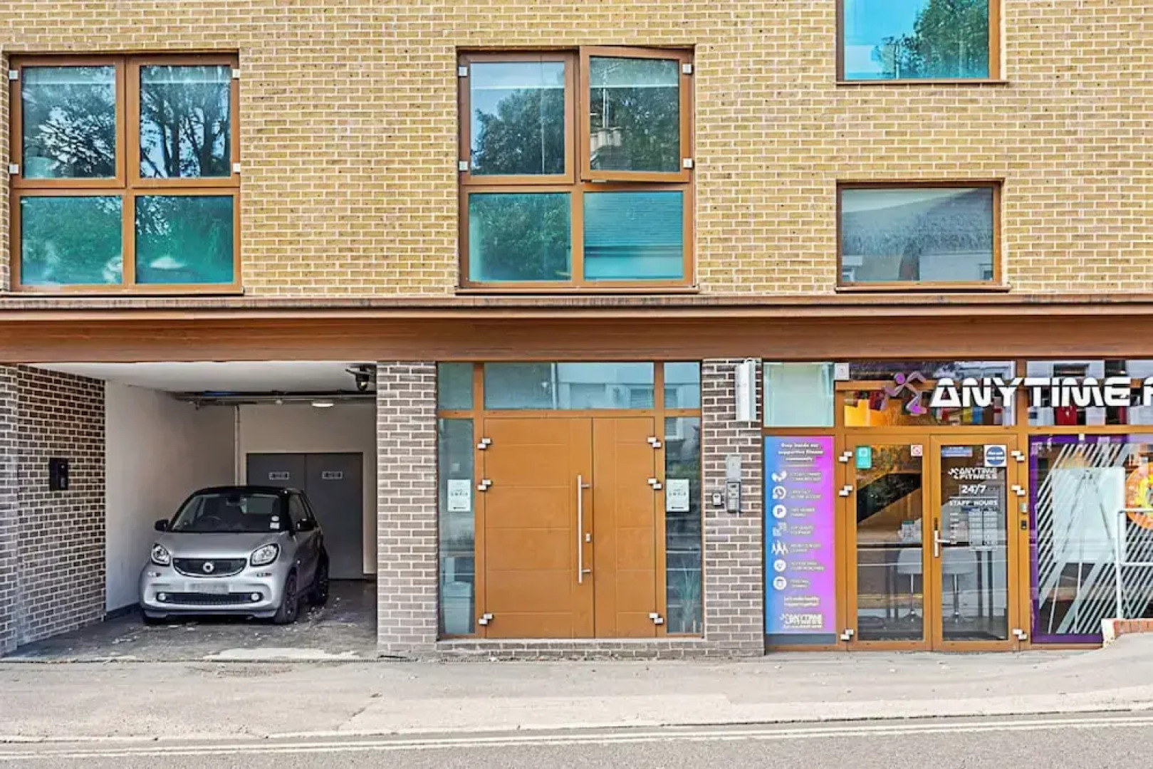 Newly Furnished and Bright Home