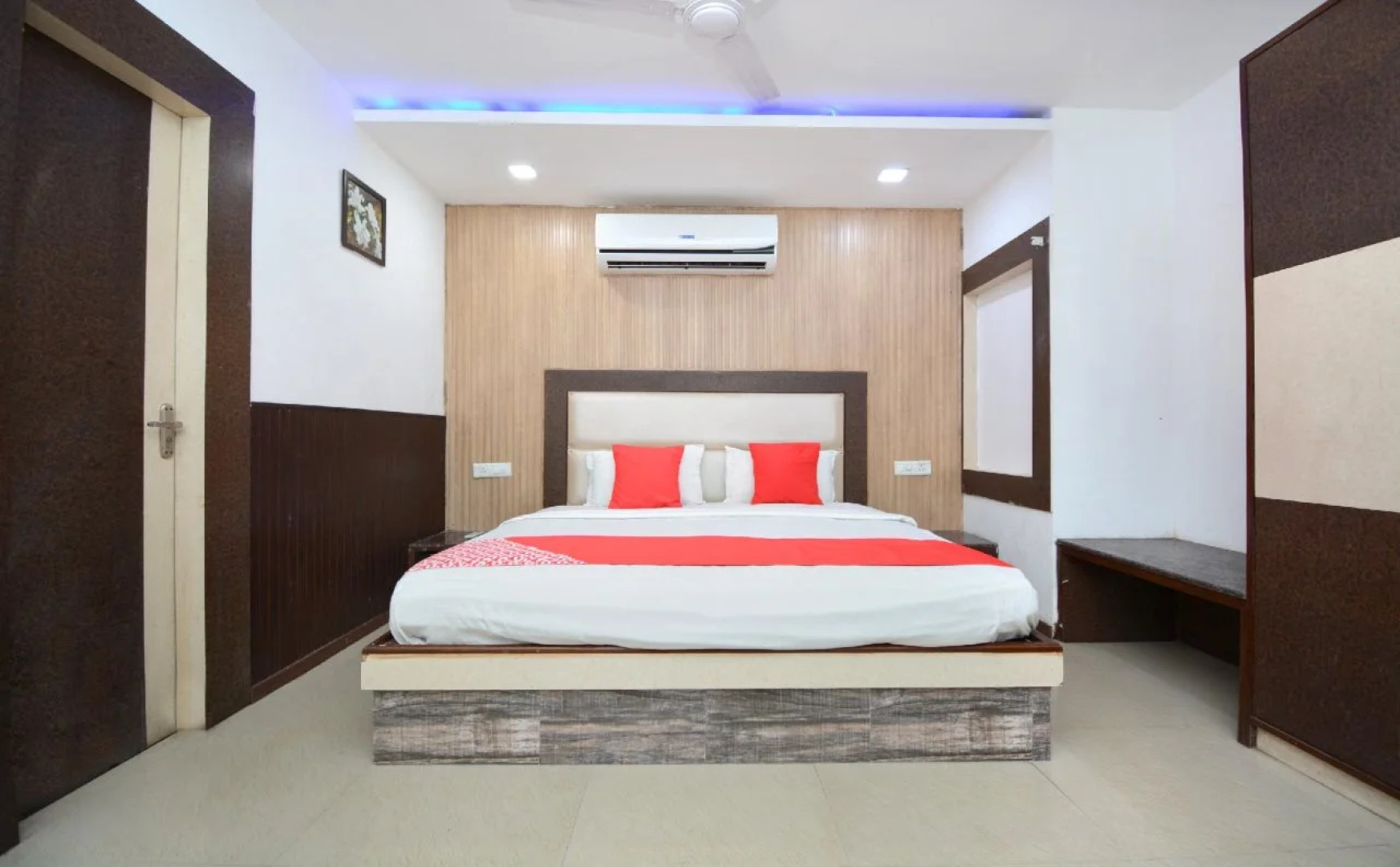 Hotel Sartaj By OYO Rooms