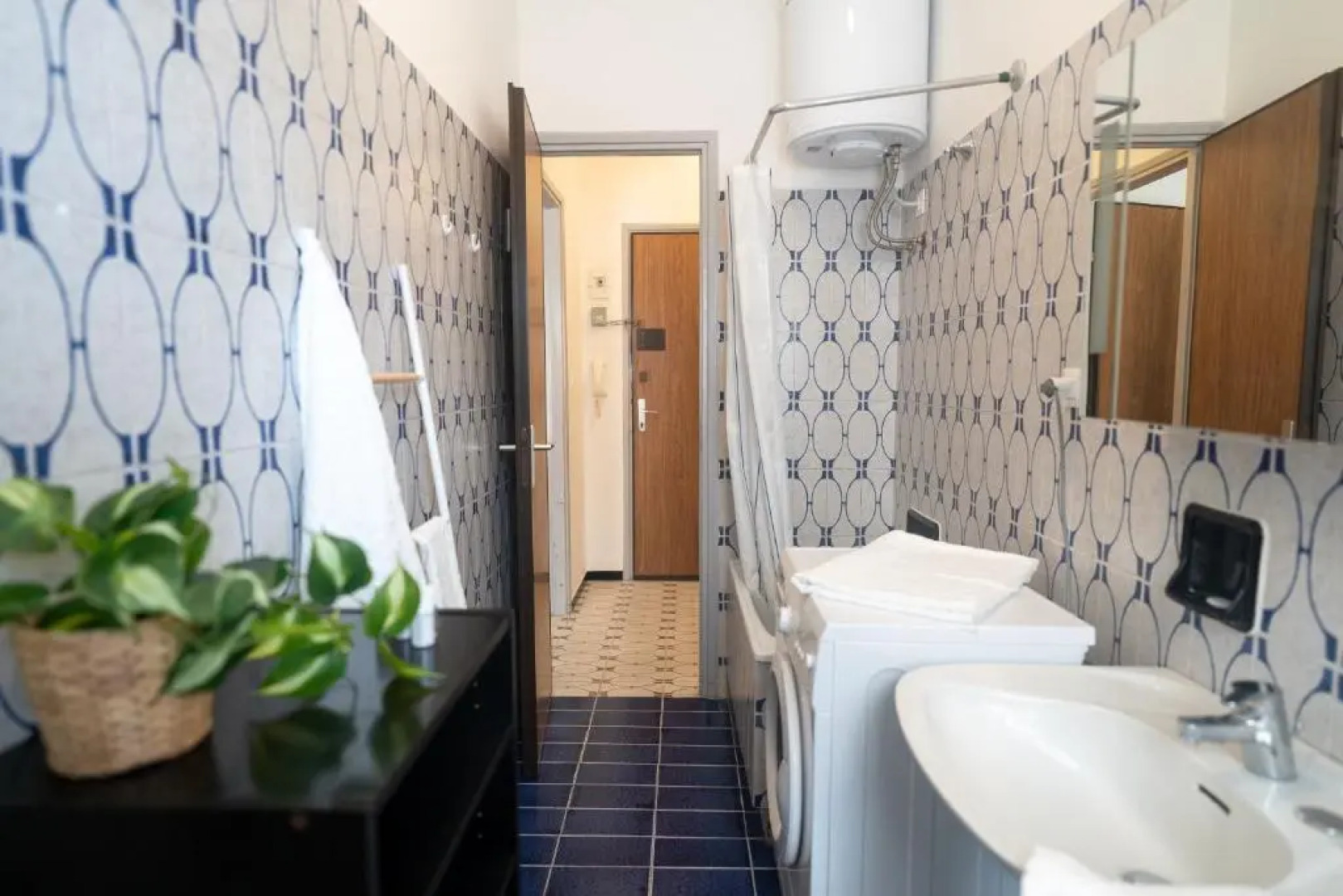 [VIA BOLOGNA] Tranquillo e comodo a 400m dal mare.