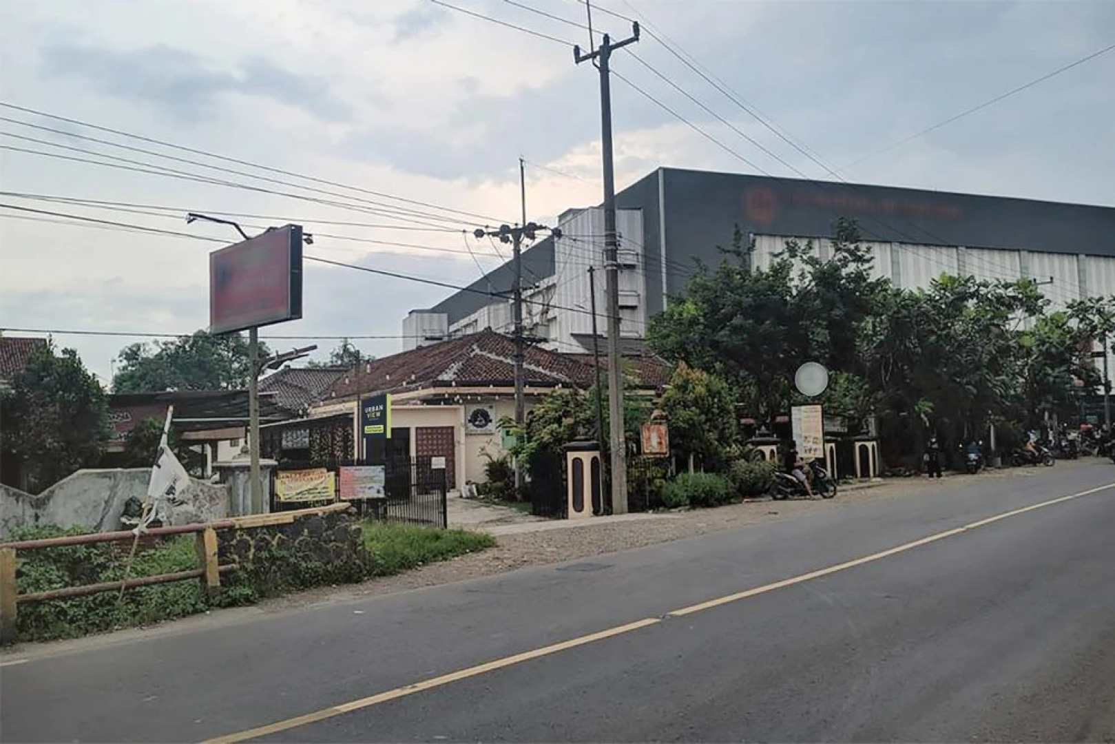 Urbanview Hotel Mutiara Persada Syariah Majalengka by RedDoorz