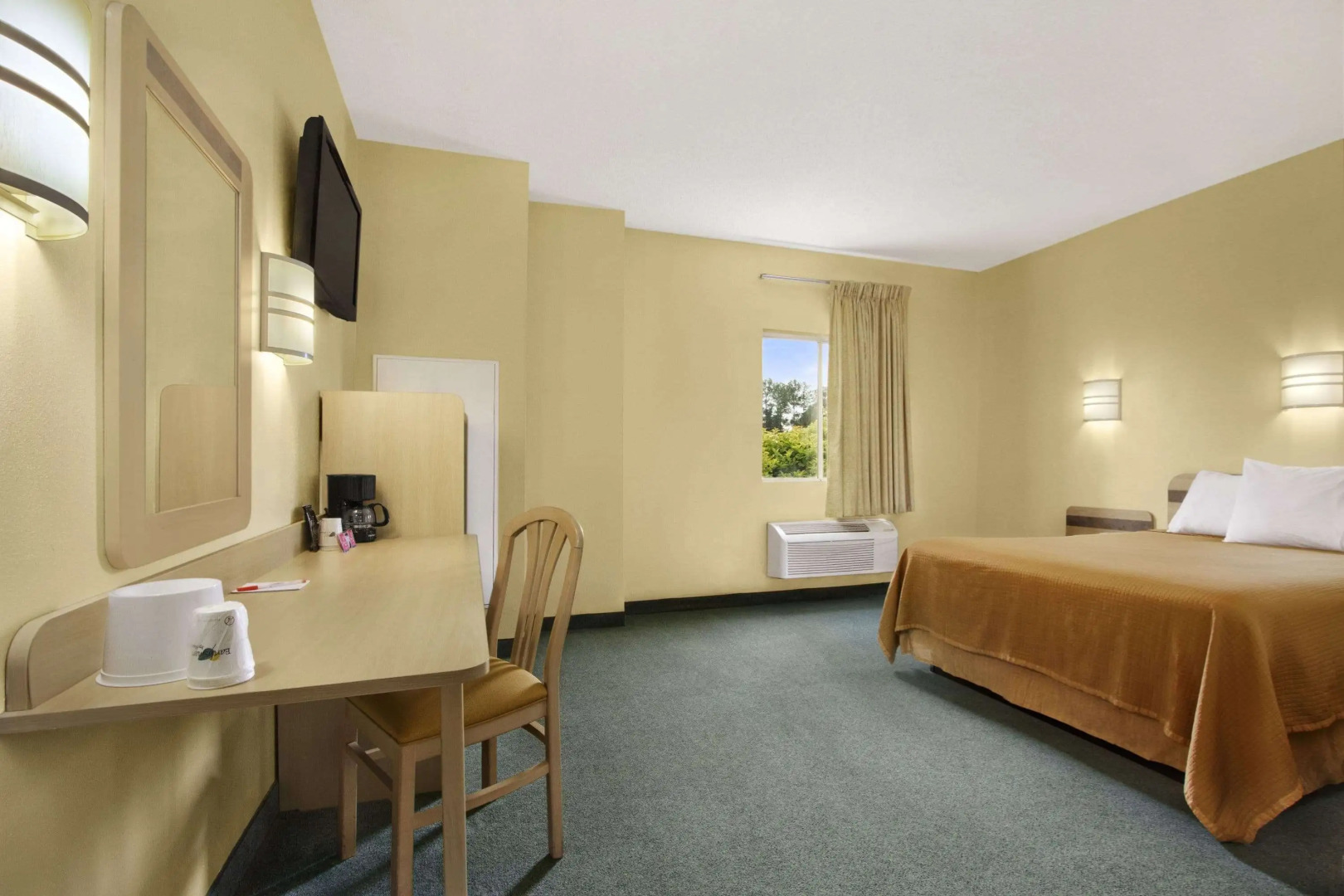 Howard Johnson by Wyndham Tifton GA I-75