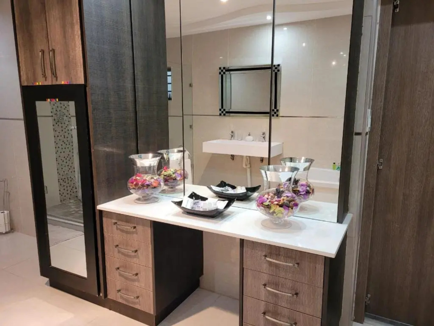 196 On Victoria Bed  Breakfast