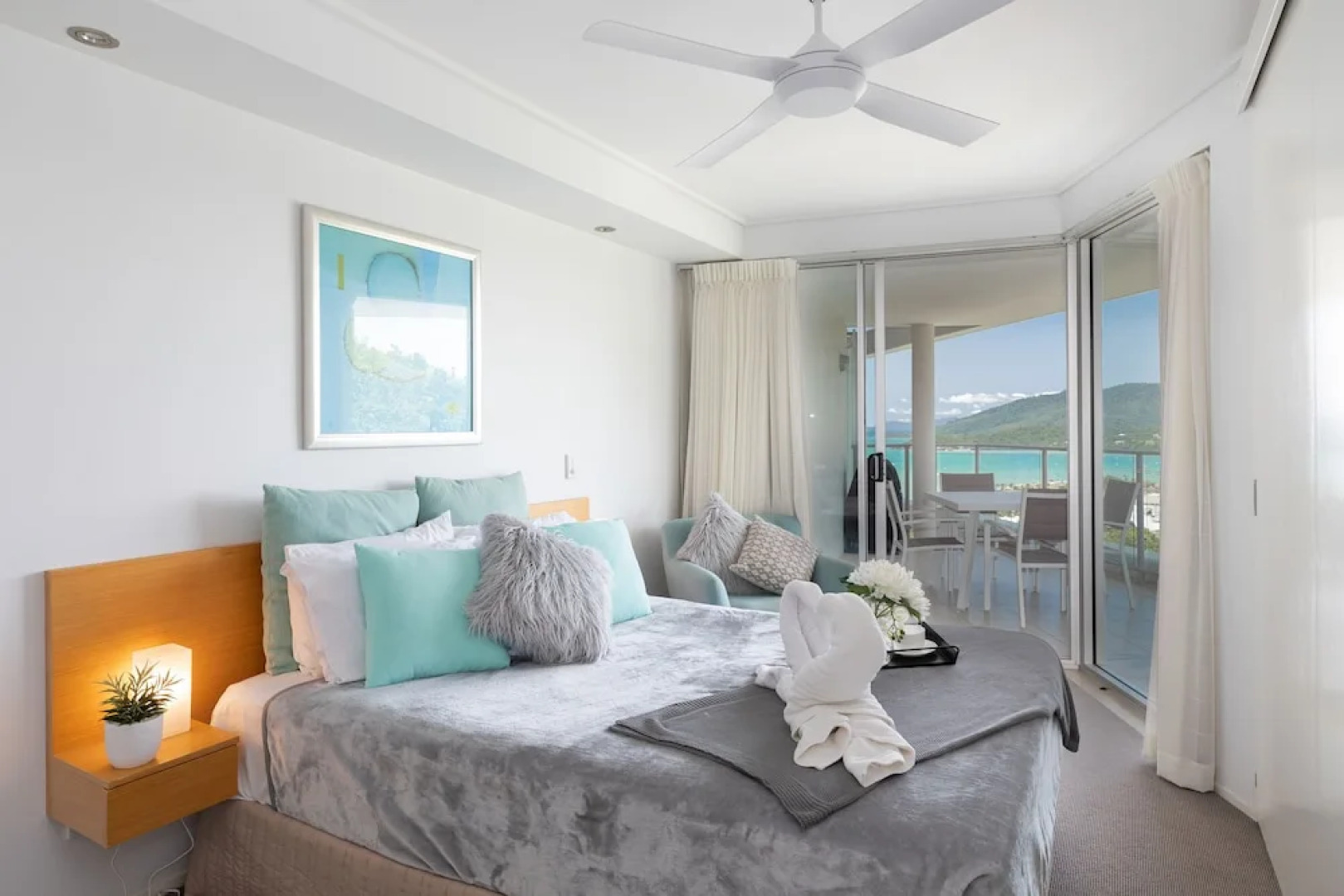 Airlie Searene Apartments