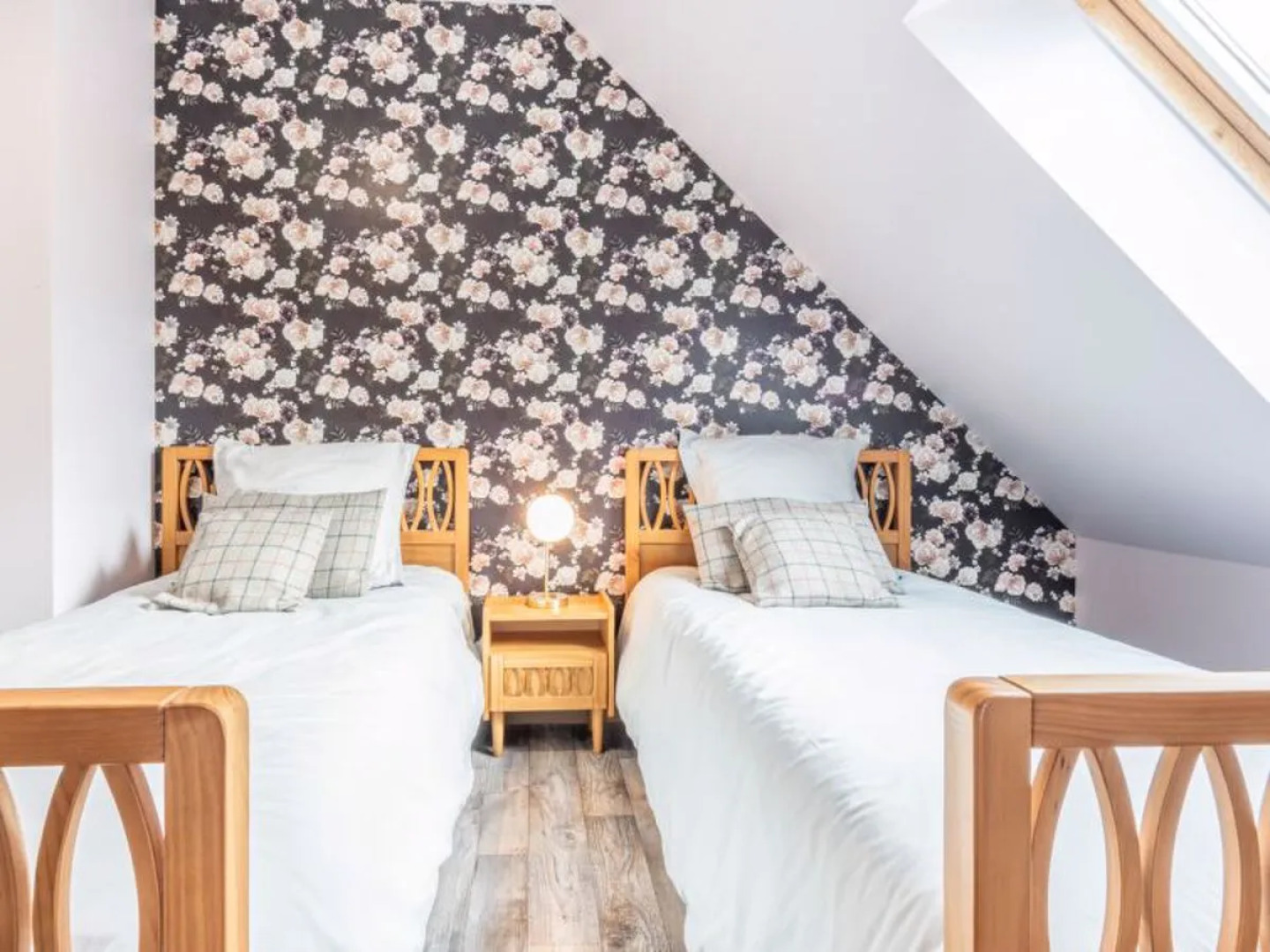 Holiday Home Blue House - BAY403