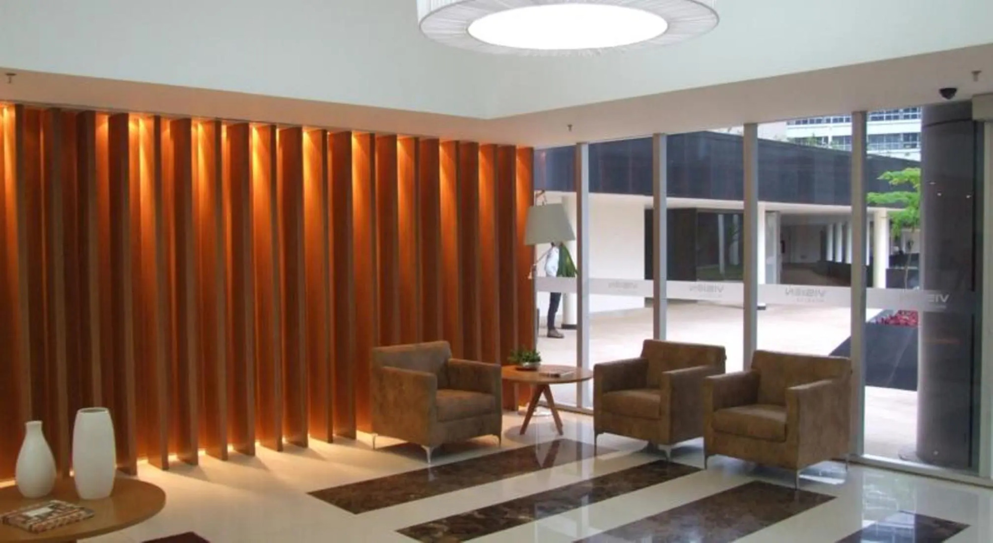 Hplus Vision Executive