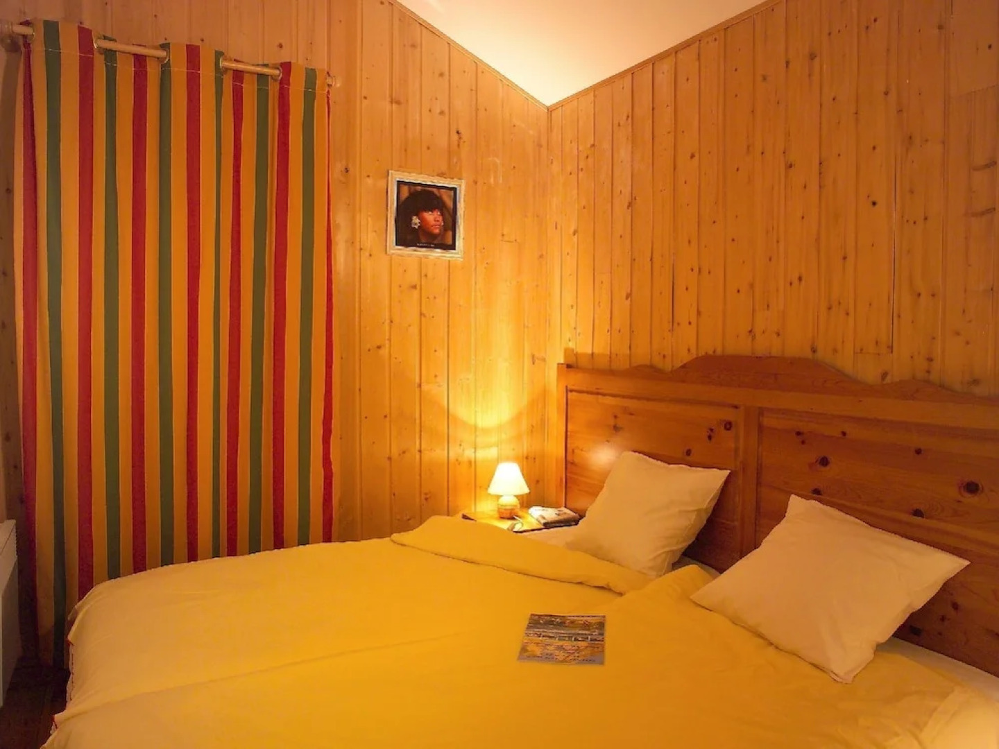 Traditional Apartment With Fireplace 200 m. From the Center