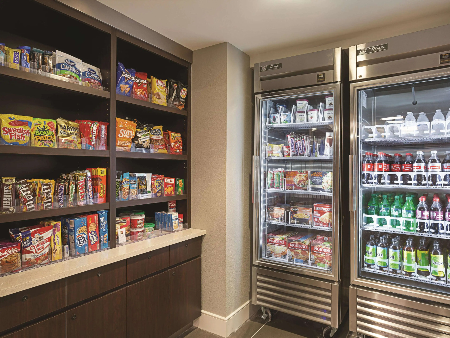 La Quinta Inn & Suites by Wyndham Baltimore BWI Airport