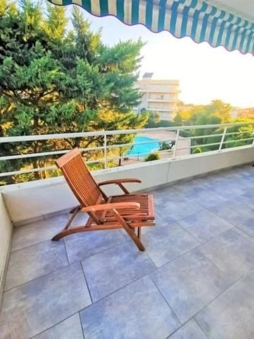 Appartement toit mer – aux portes de Nice