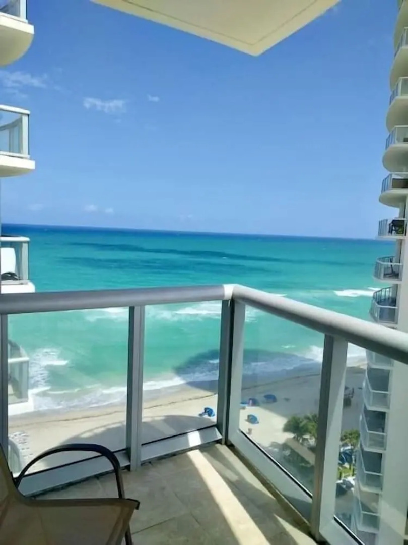 Marenas Beach Resort by FMM