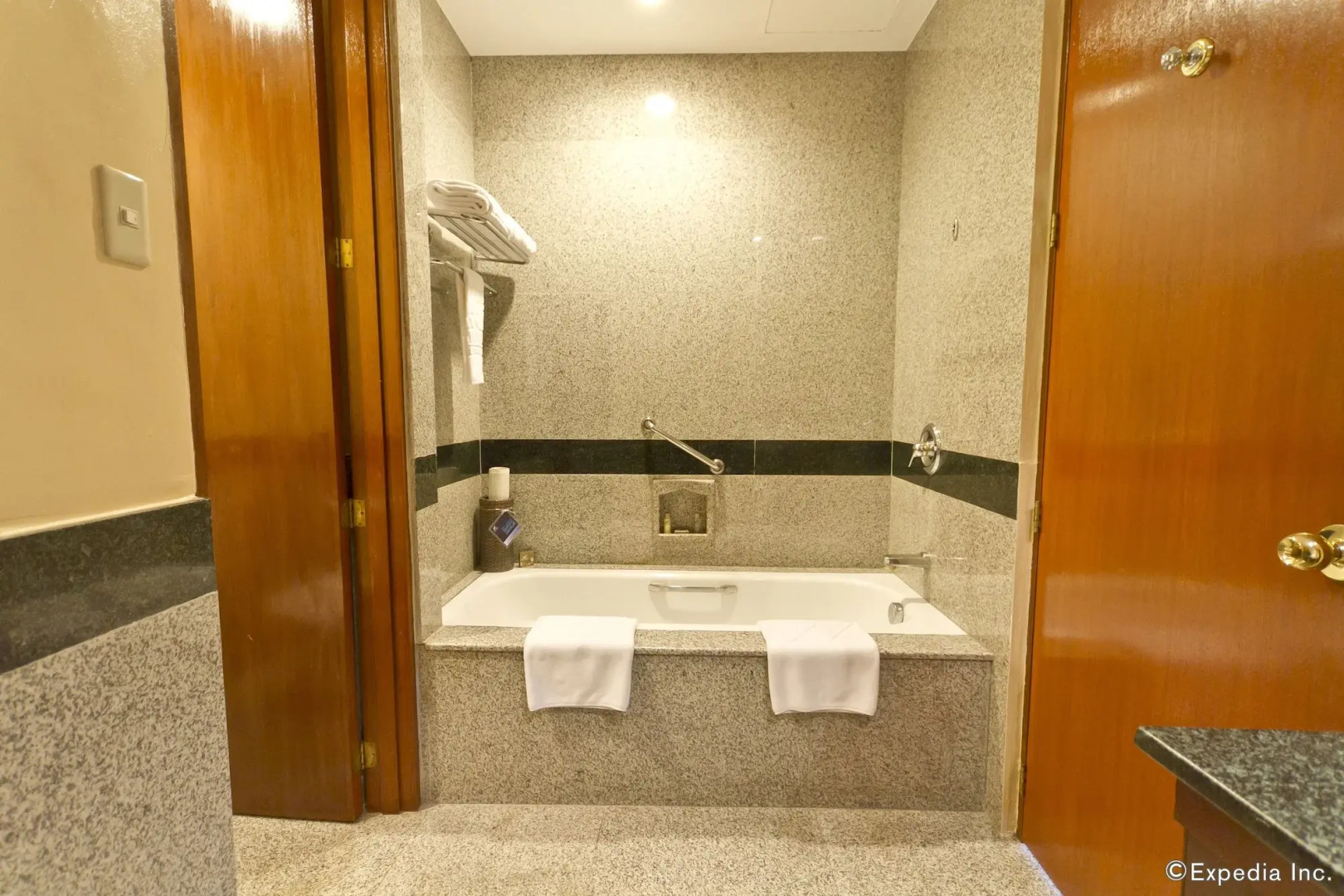 Waterfront Cebu City Hotel & Casino