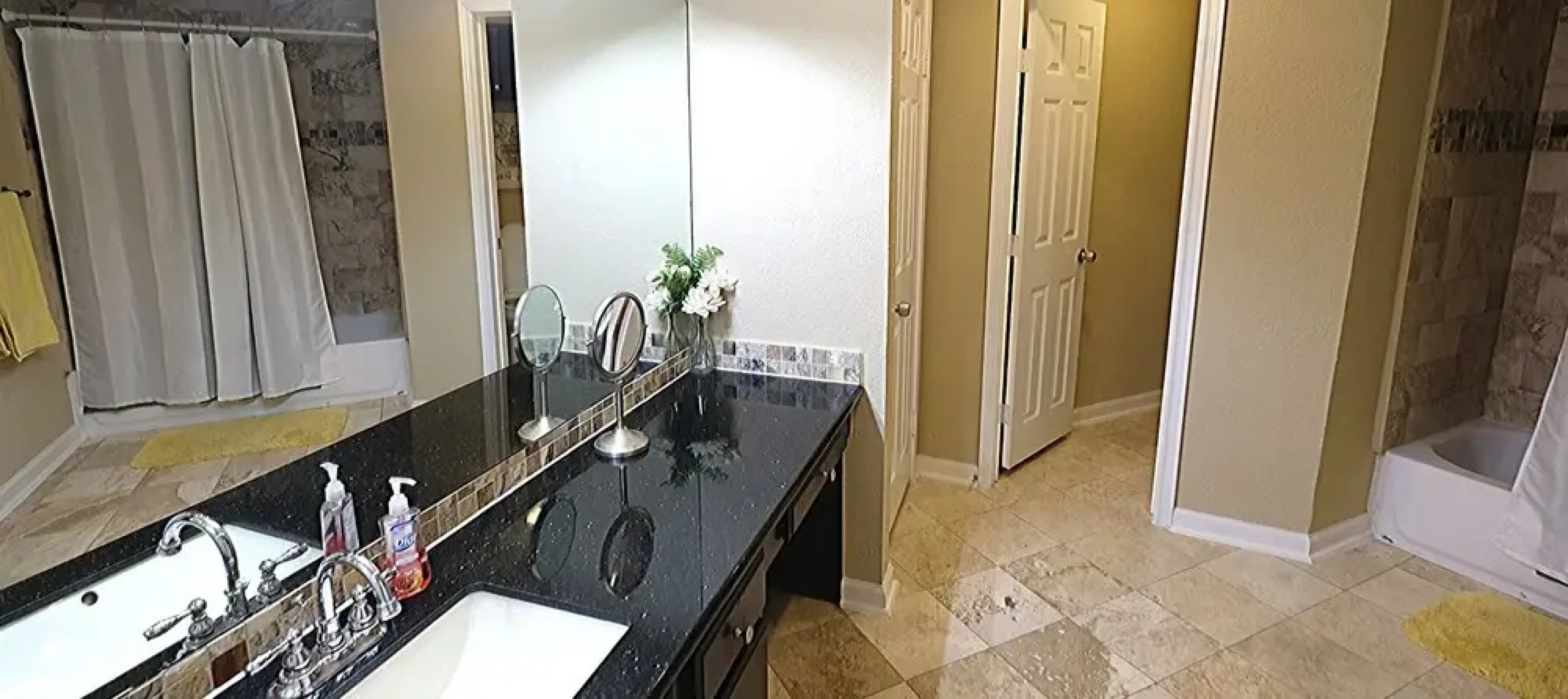 4Bdrm 2Bath 5Beds - NRG Rodeo - Big Home