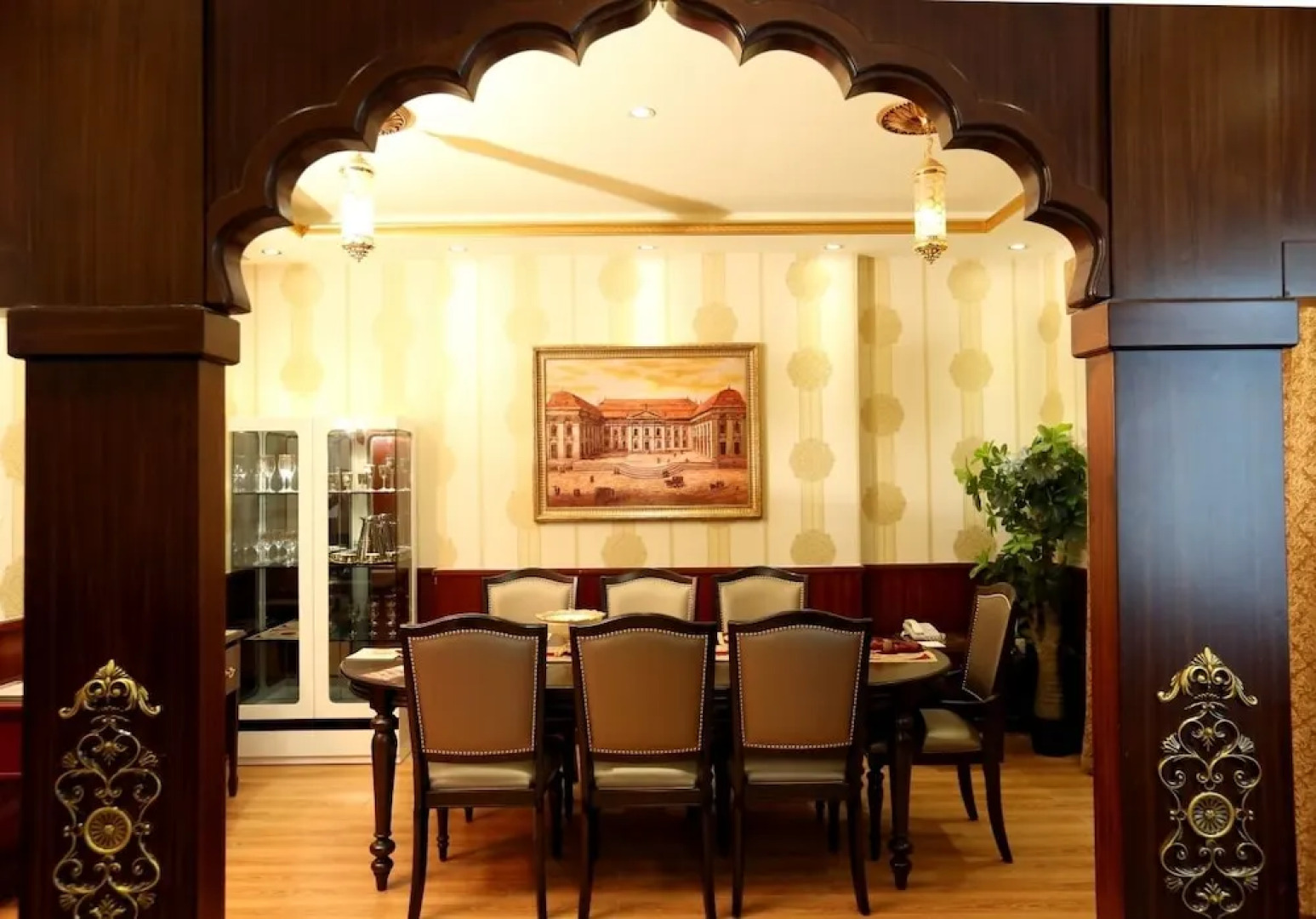 Clifton International Hotel