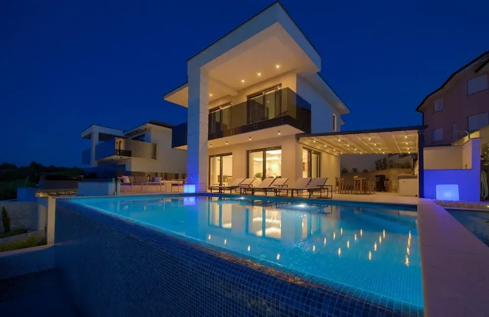 Villa Majestic With Sauna and Beautiful Views