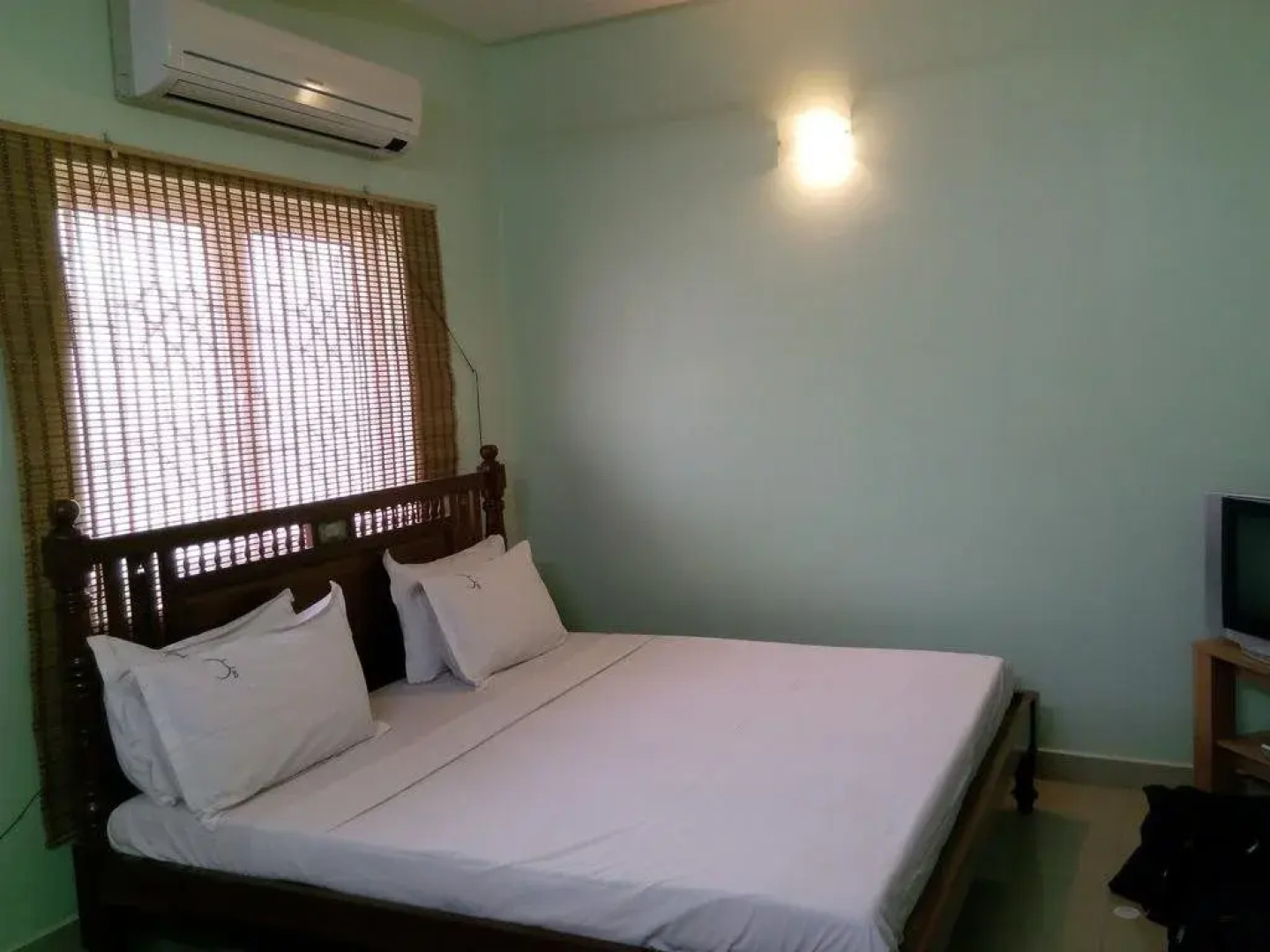 Beehive Hospitality by OYO