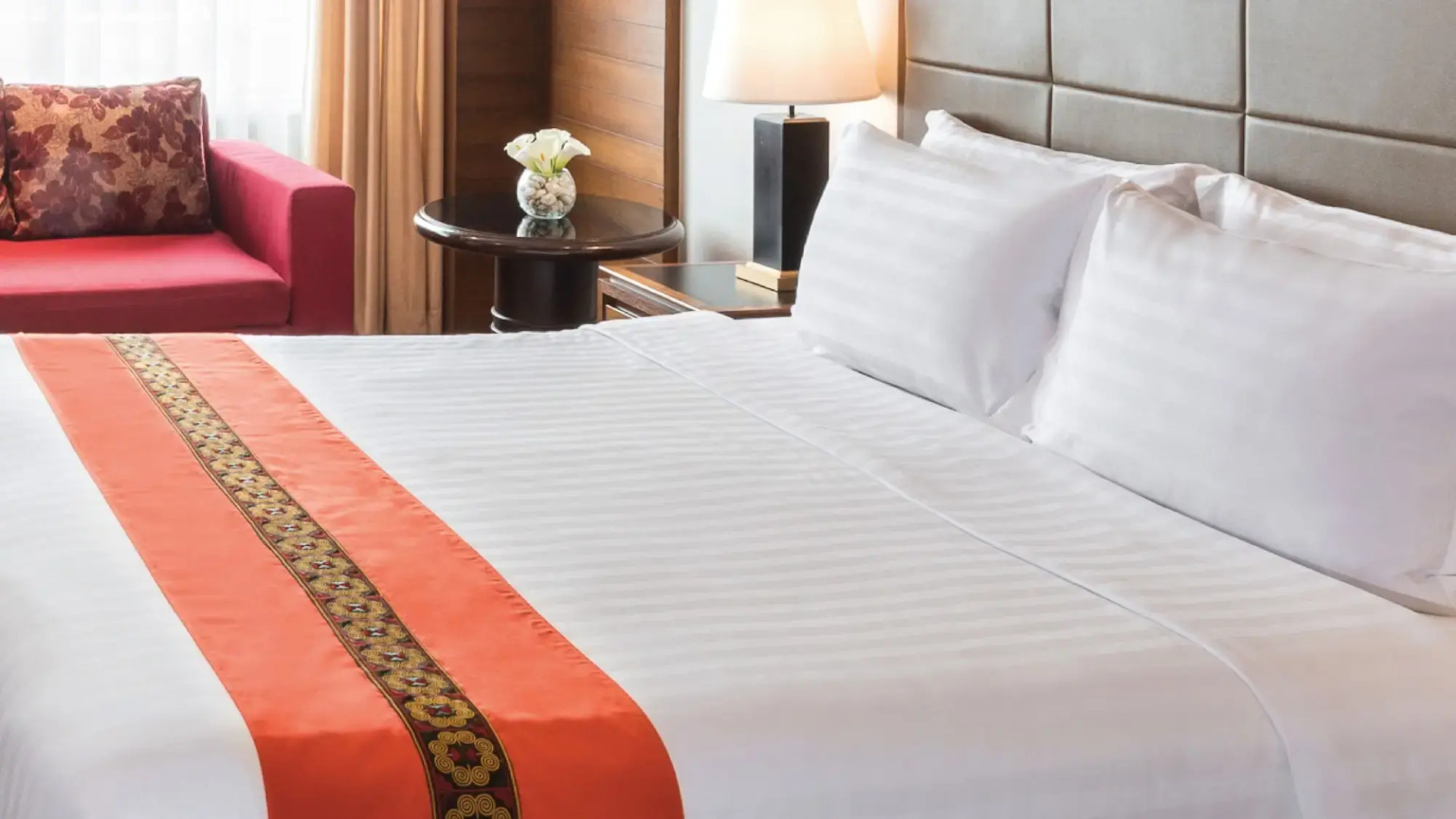 Mövenpick Suriwongse Hotel Chiang Mai