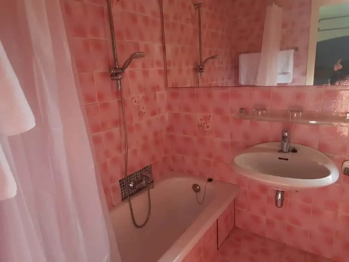 House in Rochefort With Large Park Where the Ave Flows