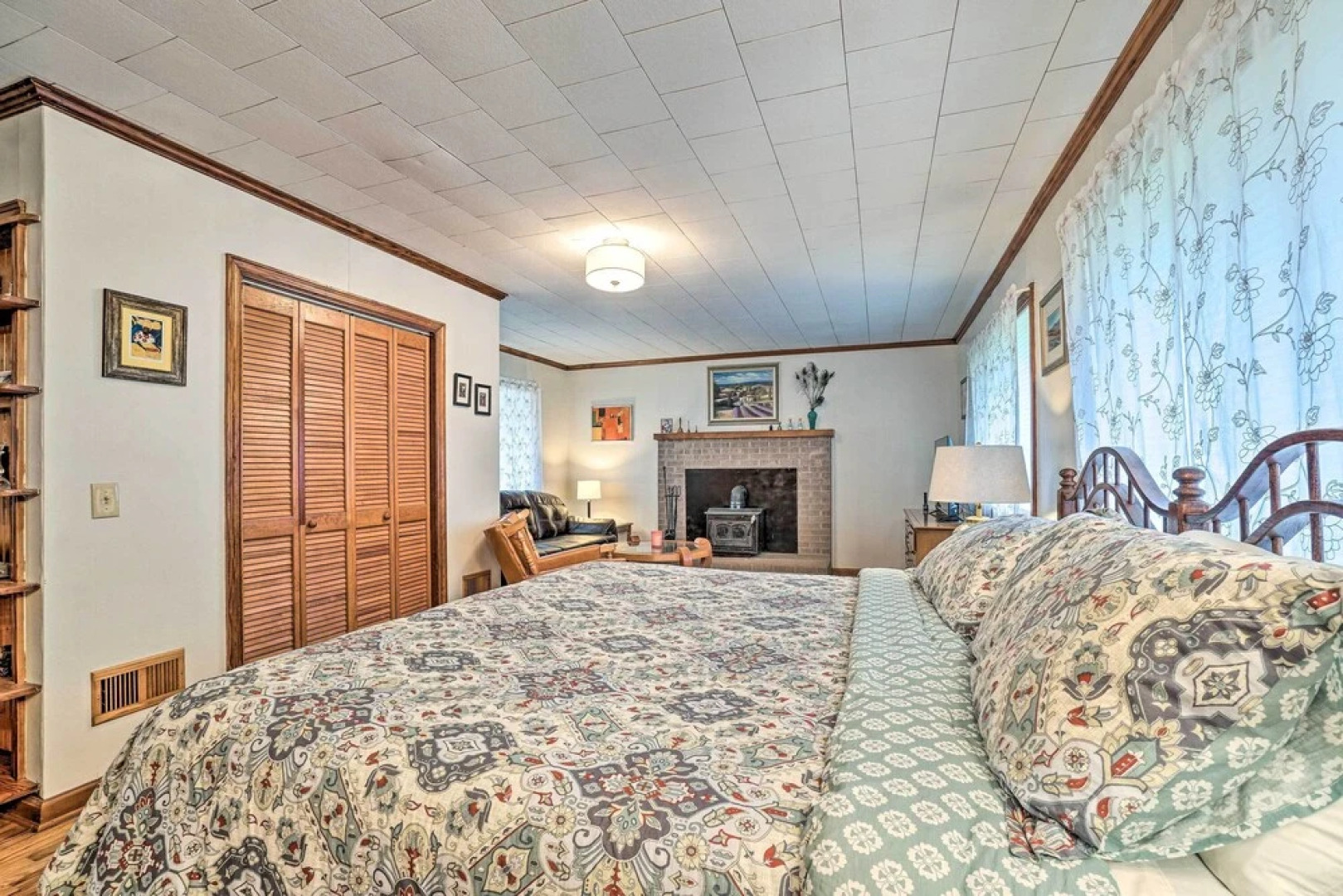 Pet Friendly Home w/ Hot Tub, Patio & Game Room!