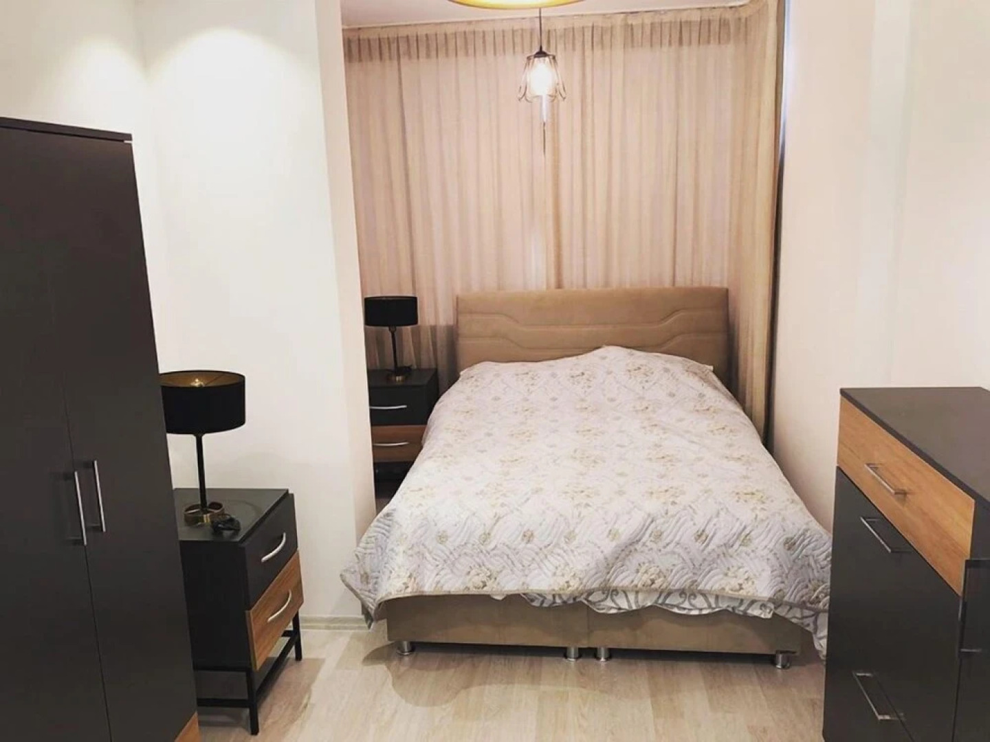 GoldenPark King Suites with Balcony & Sea view