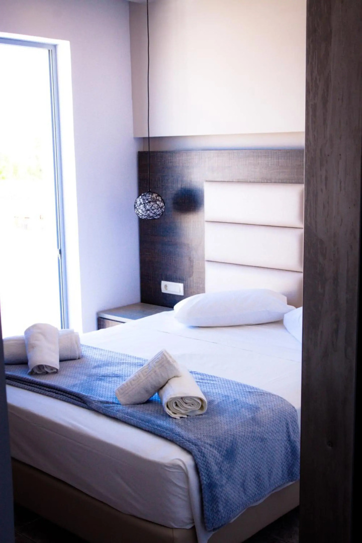 Sunshine Hotel and Apartments