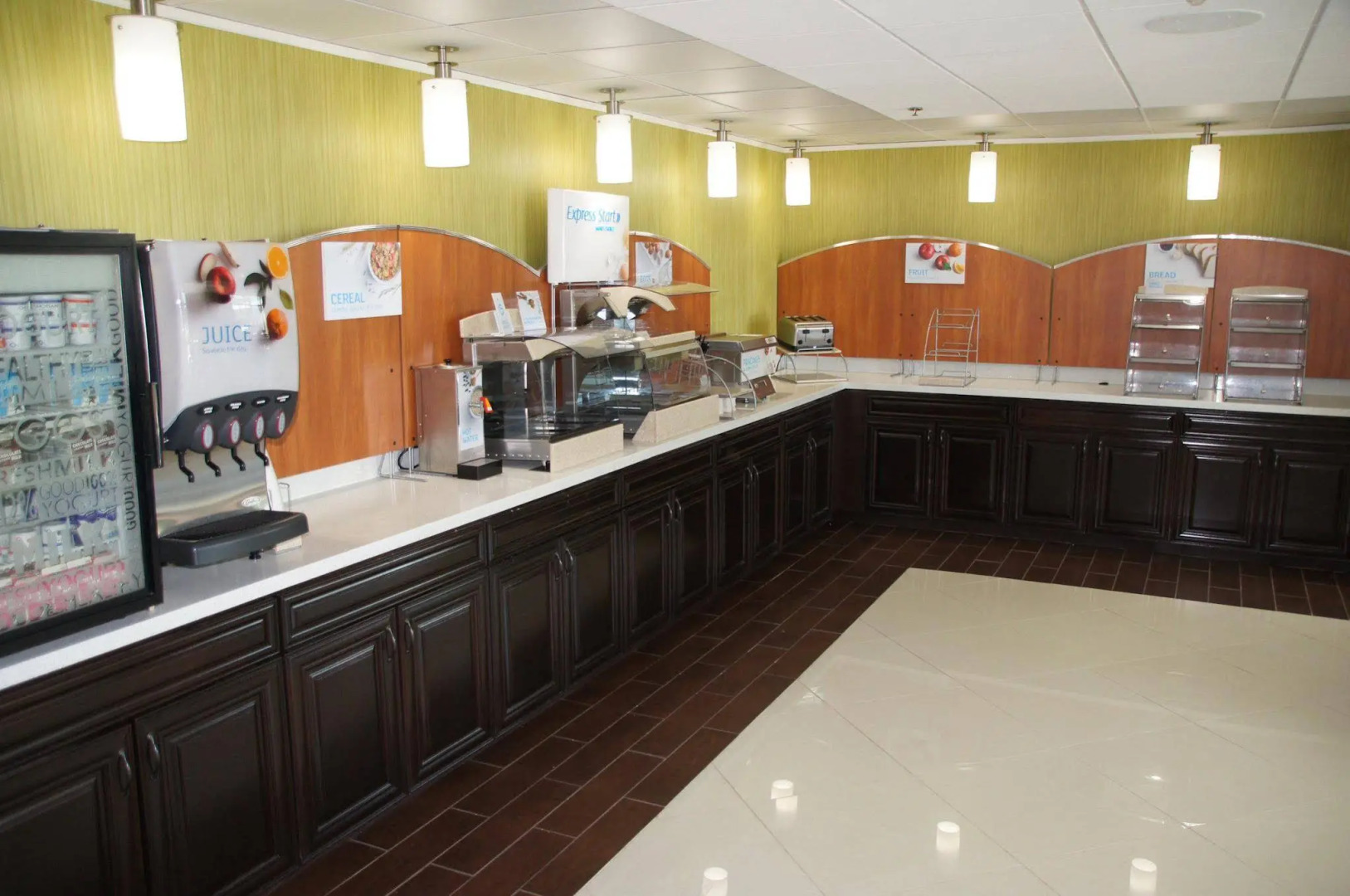 Holiday Inn Express St. Louis Airport - Riverport