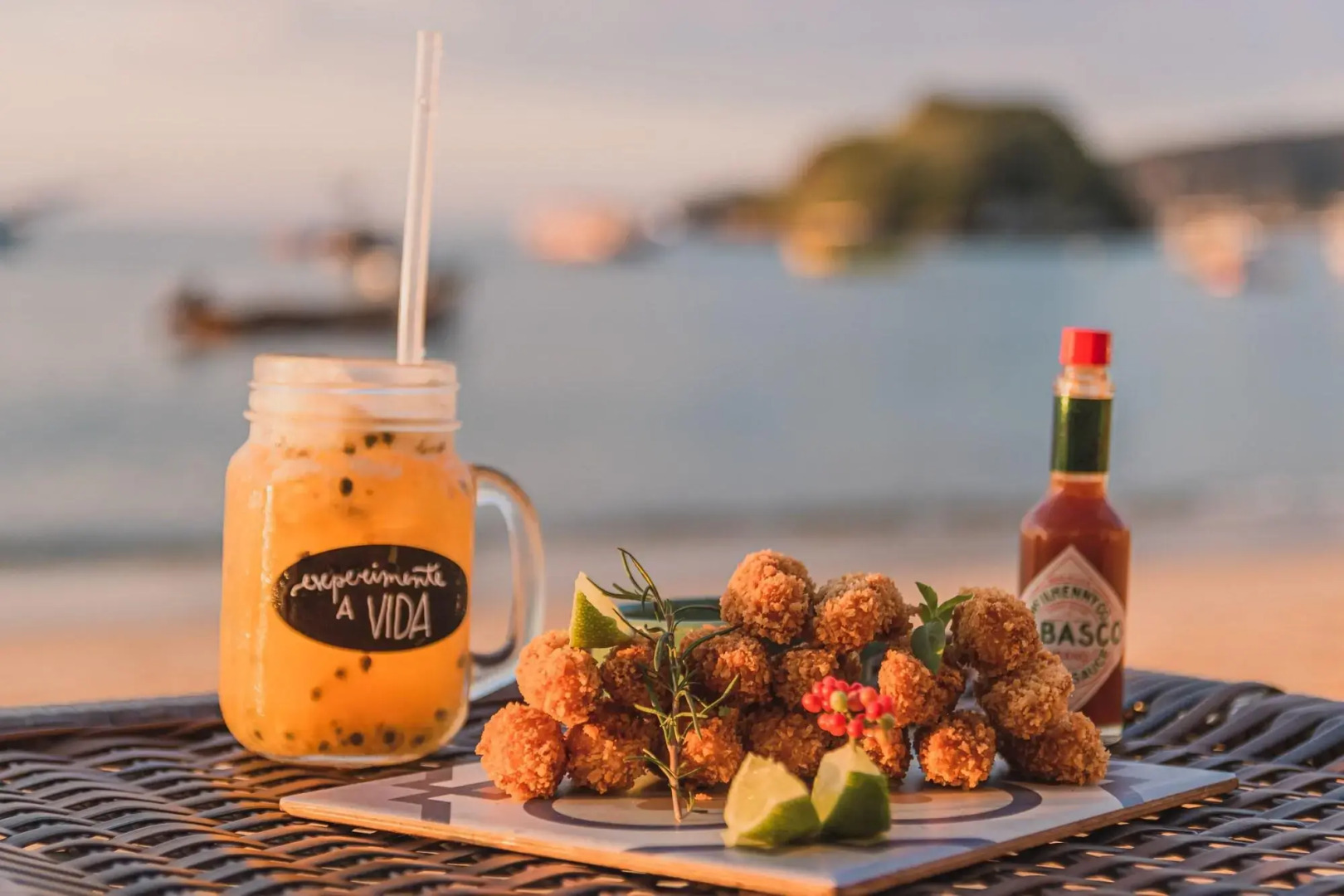 Bamboo Búzios Hostel