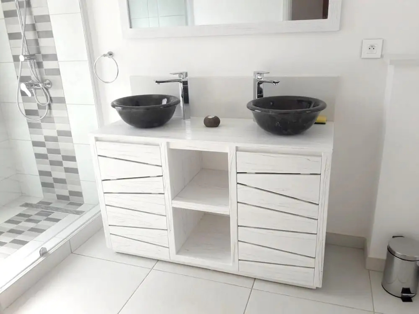 Villa with 3 Bedrooms in Pereybere, Grand Baie, with Private Pool, Enclosed Garden And Wifi