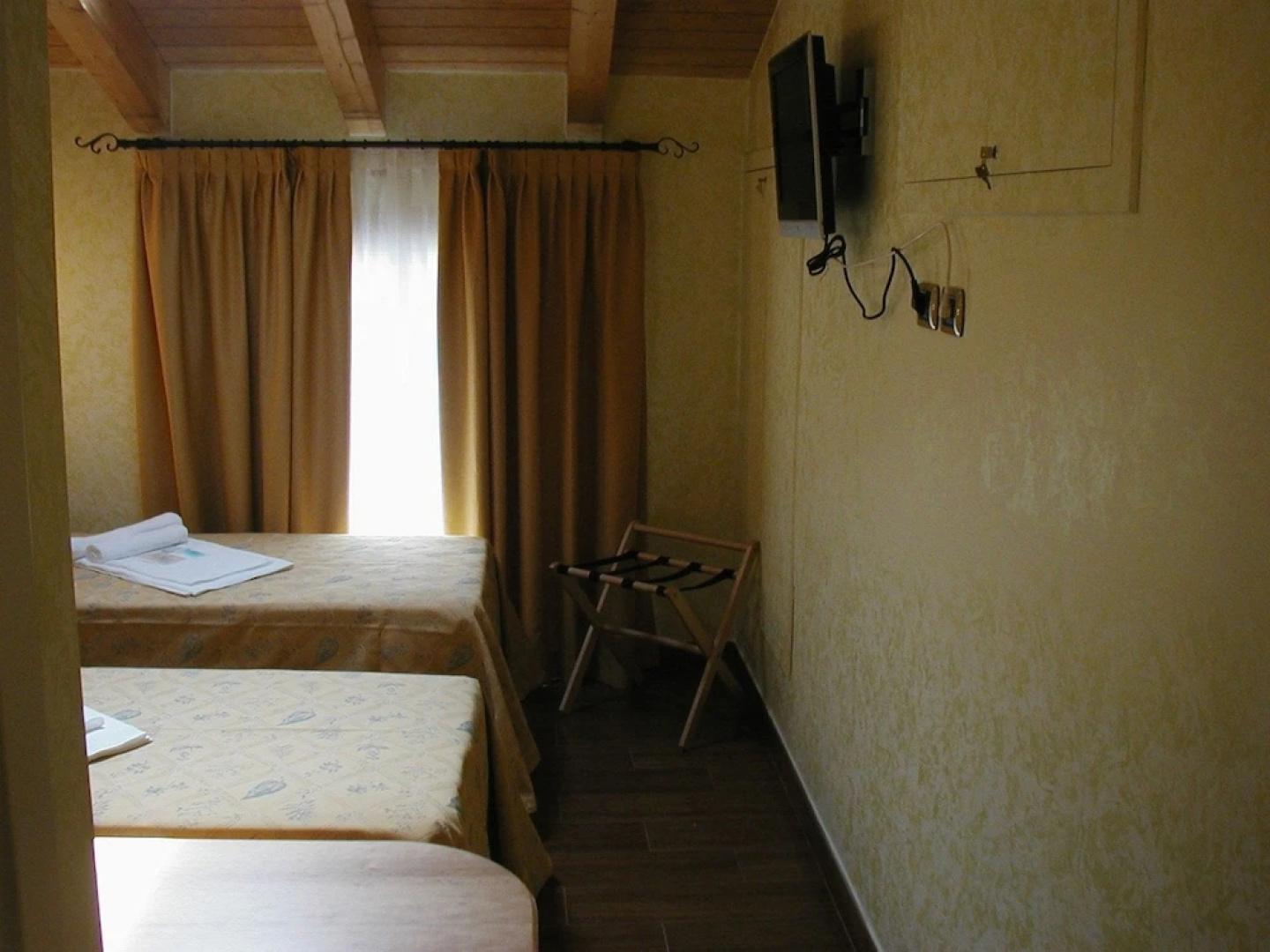 Azzano Holidays Bed & Breakfast