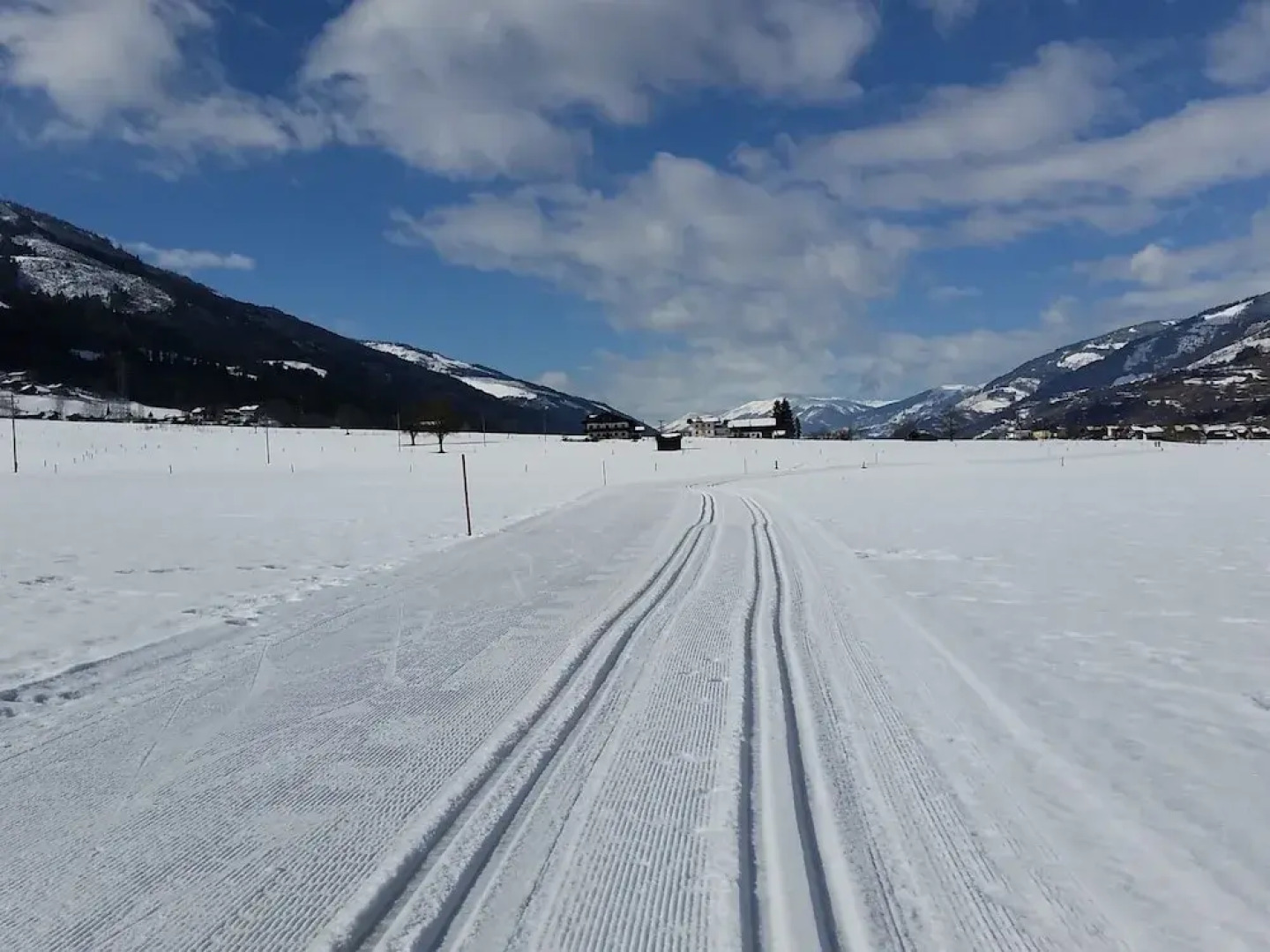 Chalet Anna Near Ski Area in Niedernsill