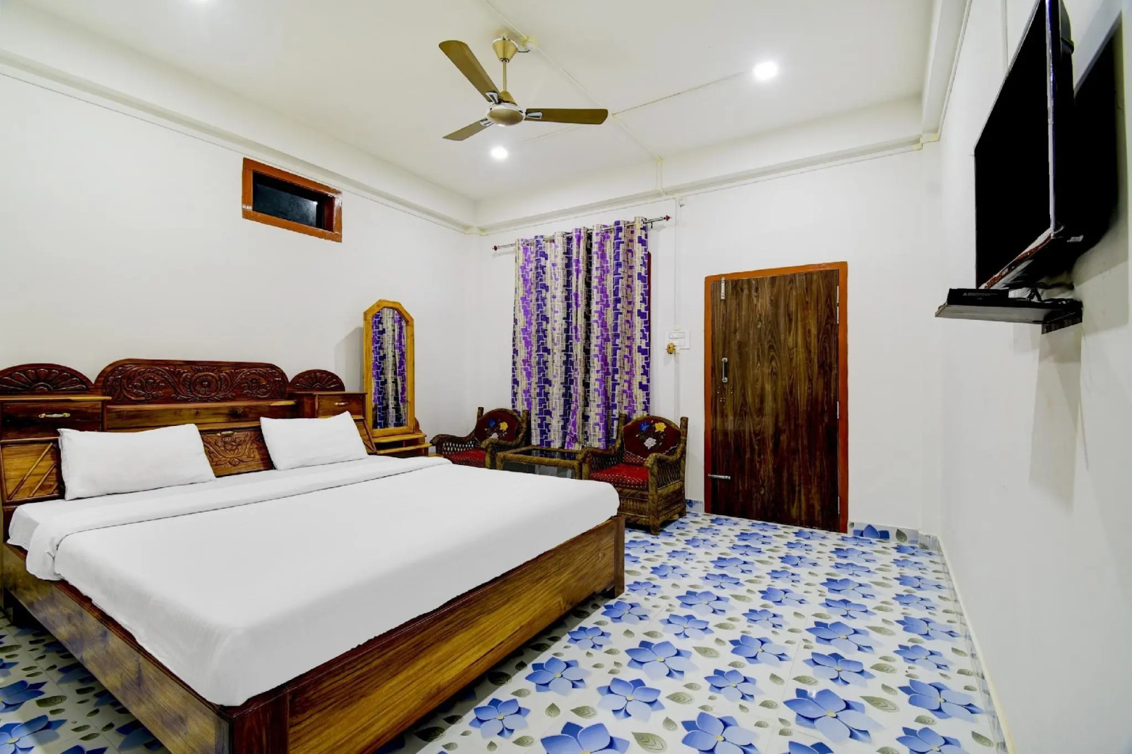 OYO Flagship 83584 Ritu Regency