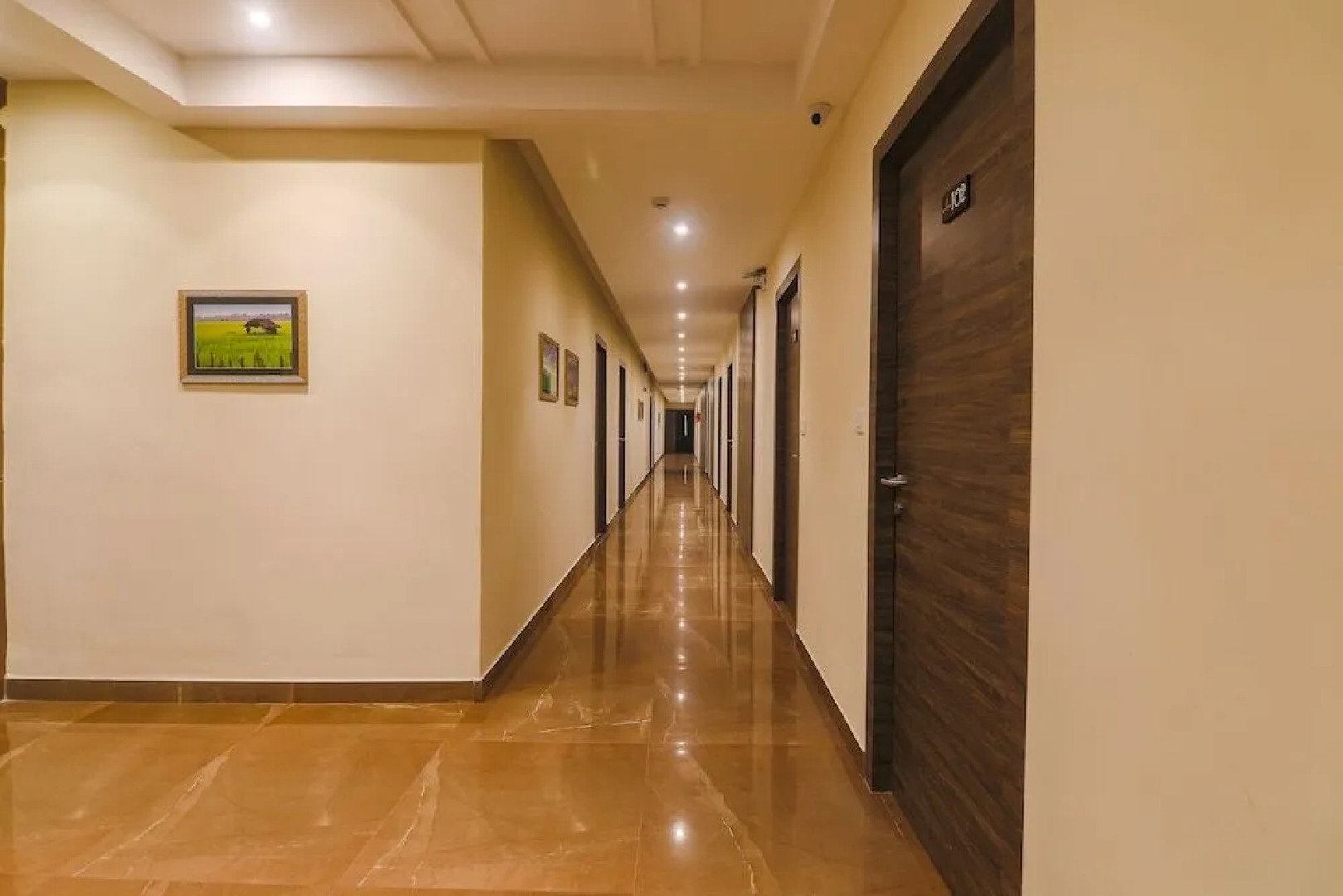 Capital O 36008 Comfort Hotel