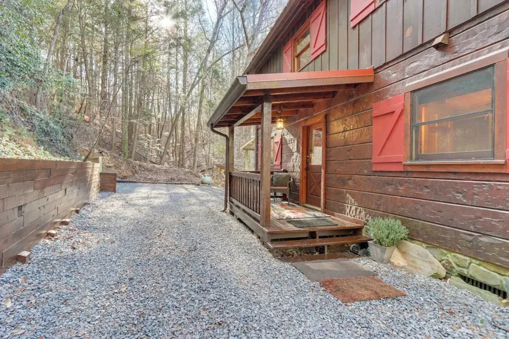 Waterfront Cabin w/ Beautiful River View & Hot Tub