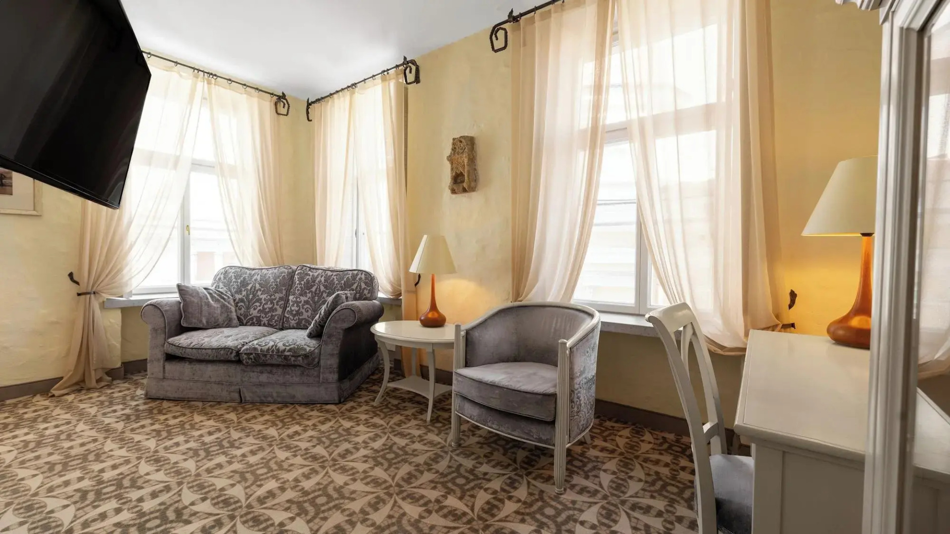 Savoy Boutique Hotel by TallinnHotels