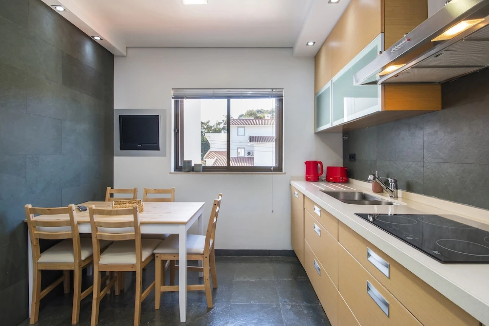 Oeiras Villa by Homing