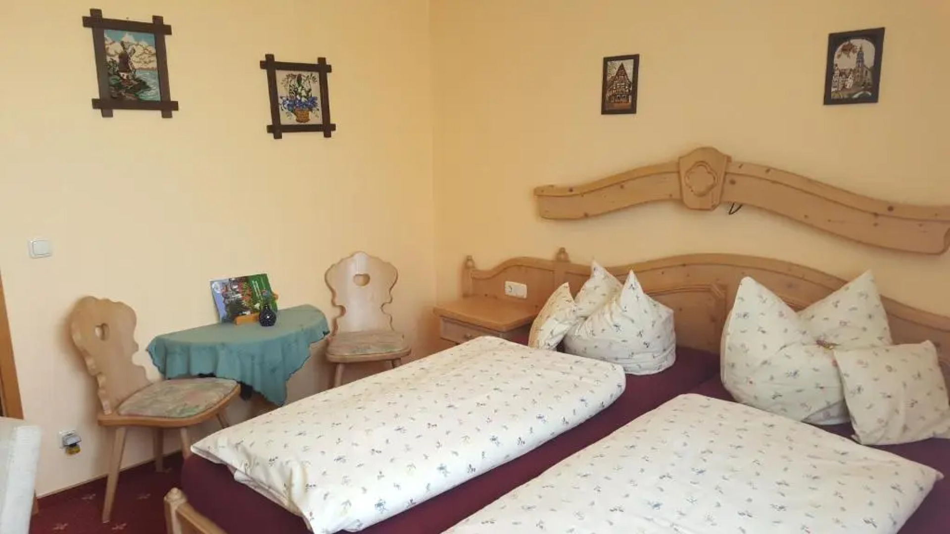 Landhotel BurgenBlick