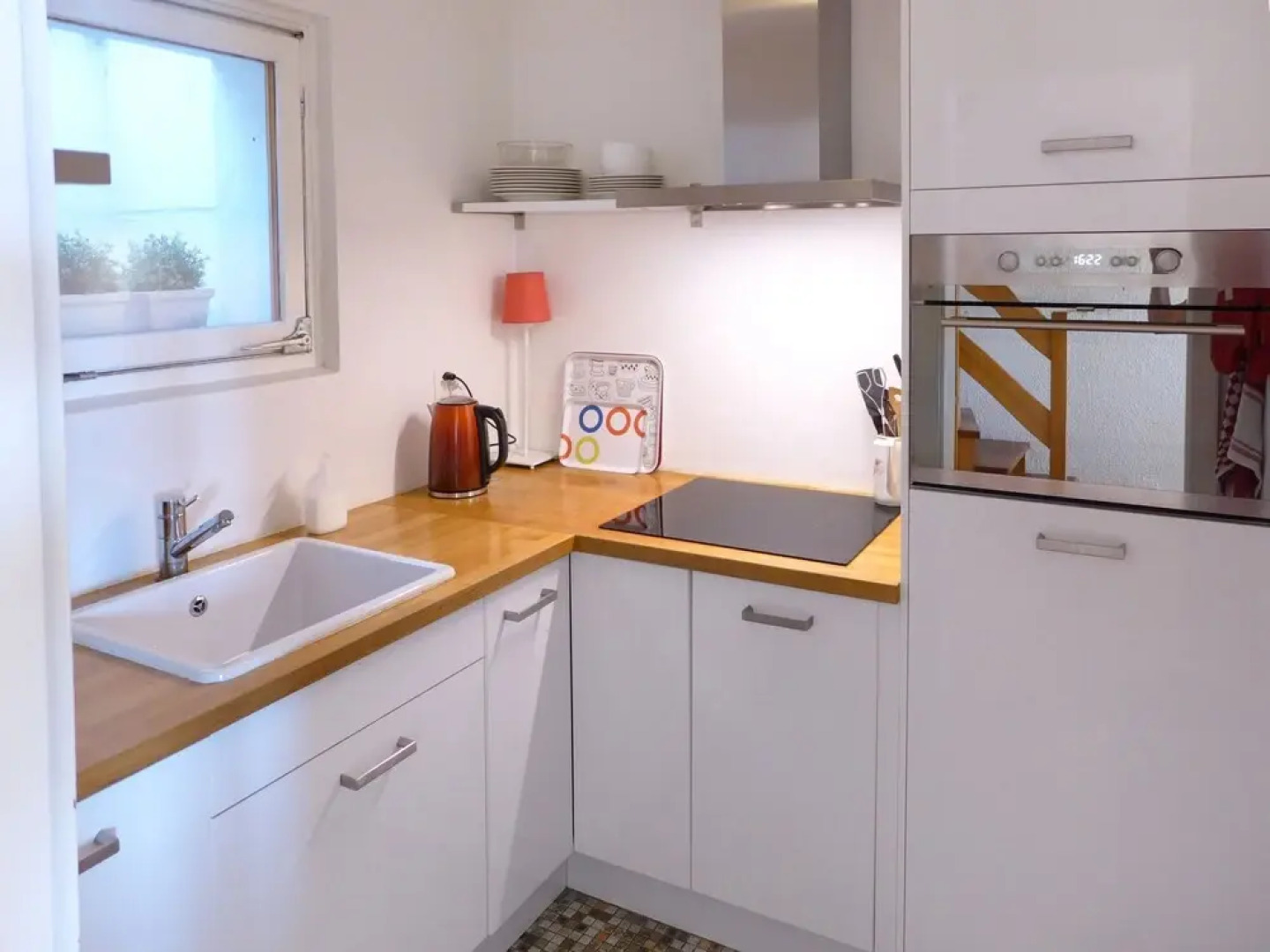 La D l ge Lens in Lens