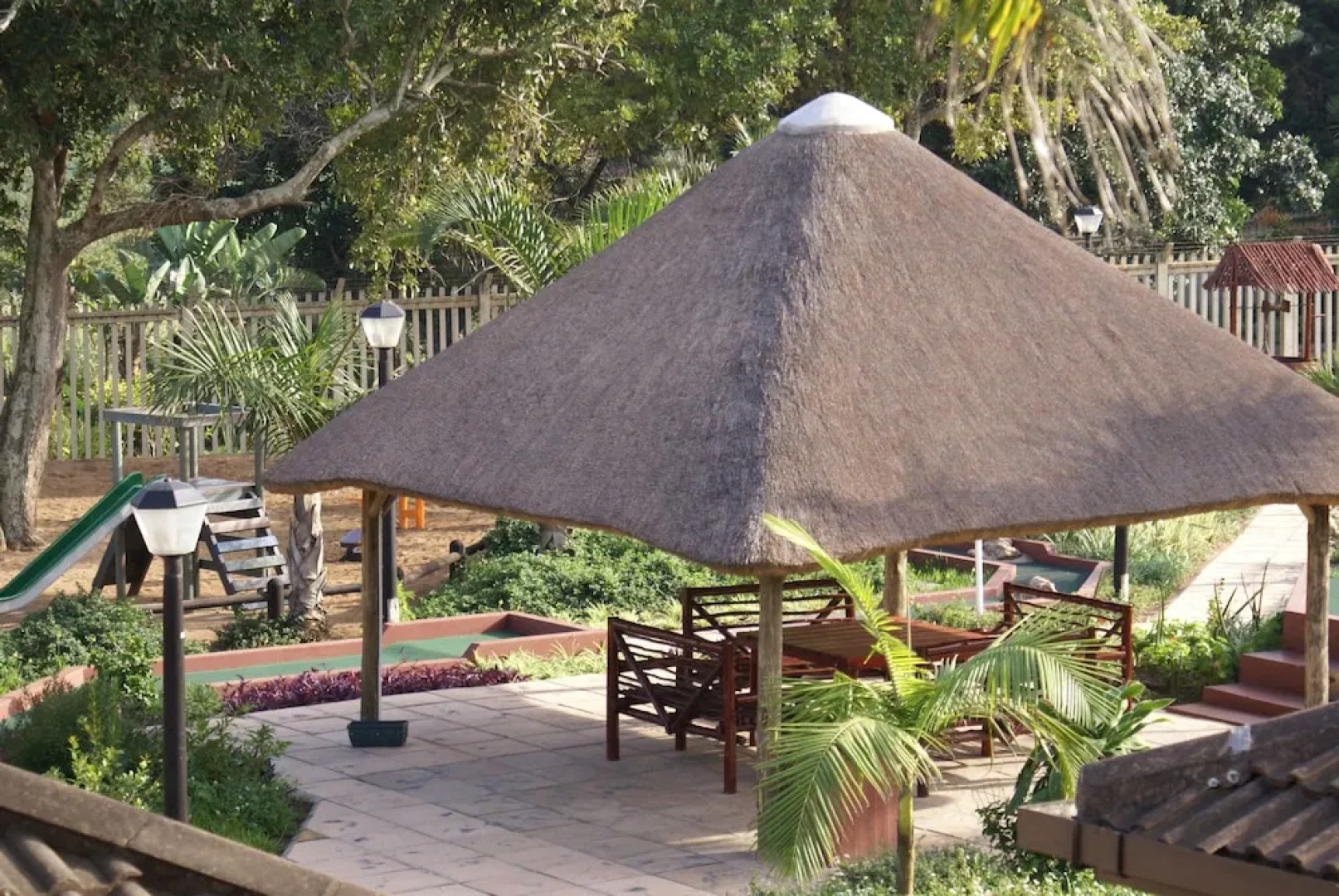 Protea Hotel by Marriott Karridene Beach