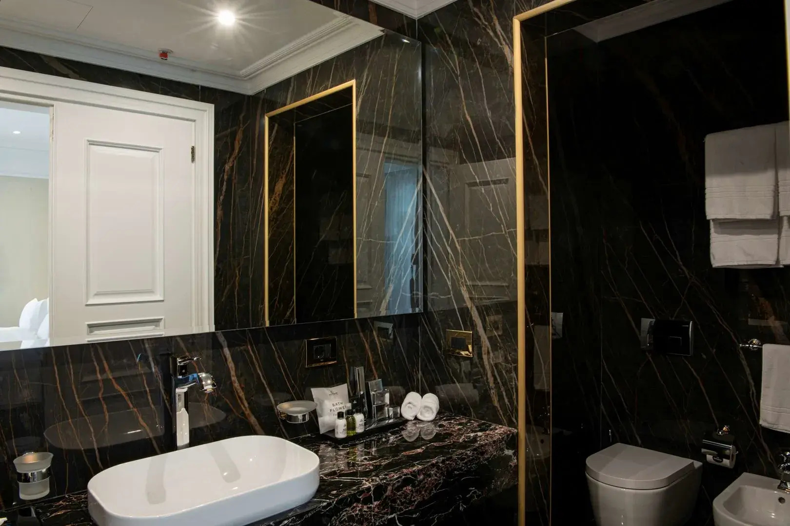 Radisson Collection Morina Hotel, Tirana