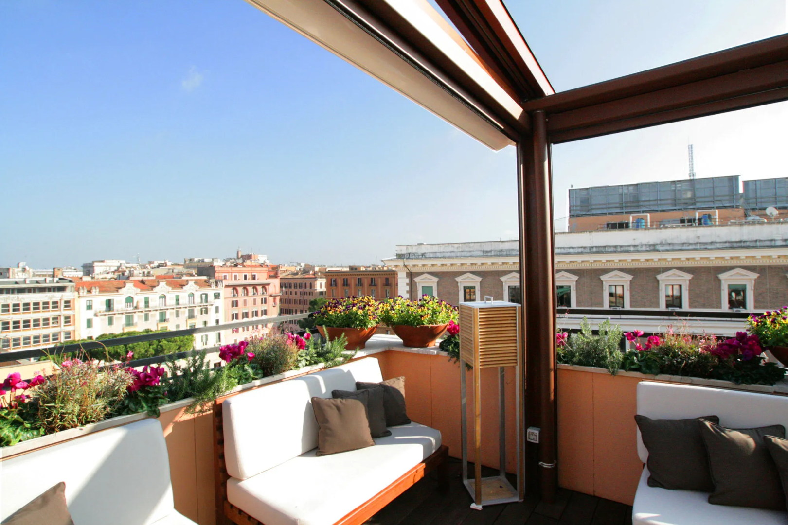 Roof Suite Rome Historic Residence