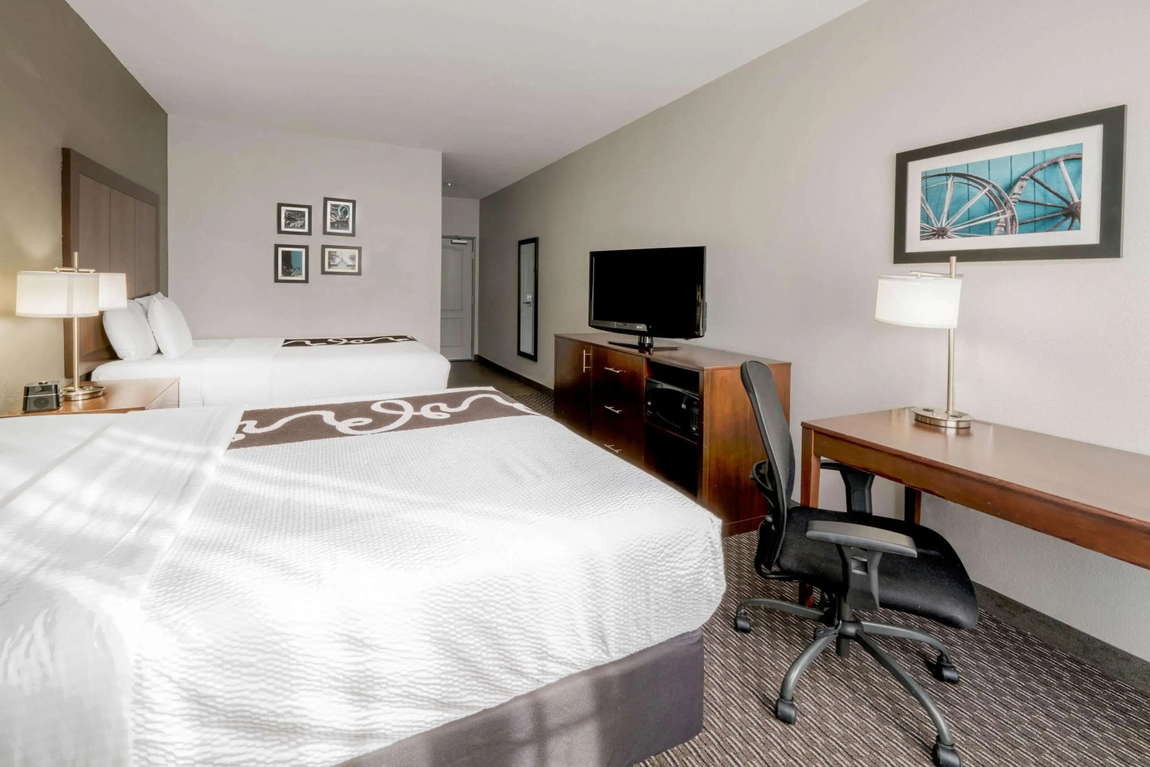 La Quinta Inn & Suites by Wyndham Fort Worth Arlington West