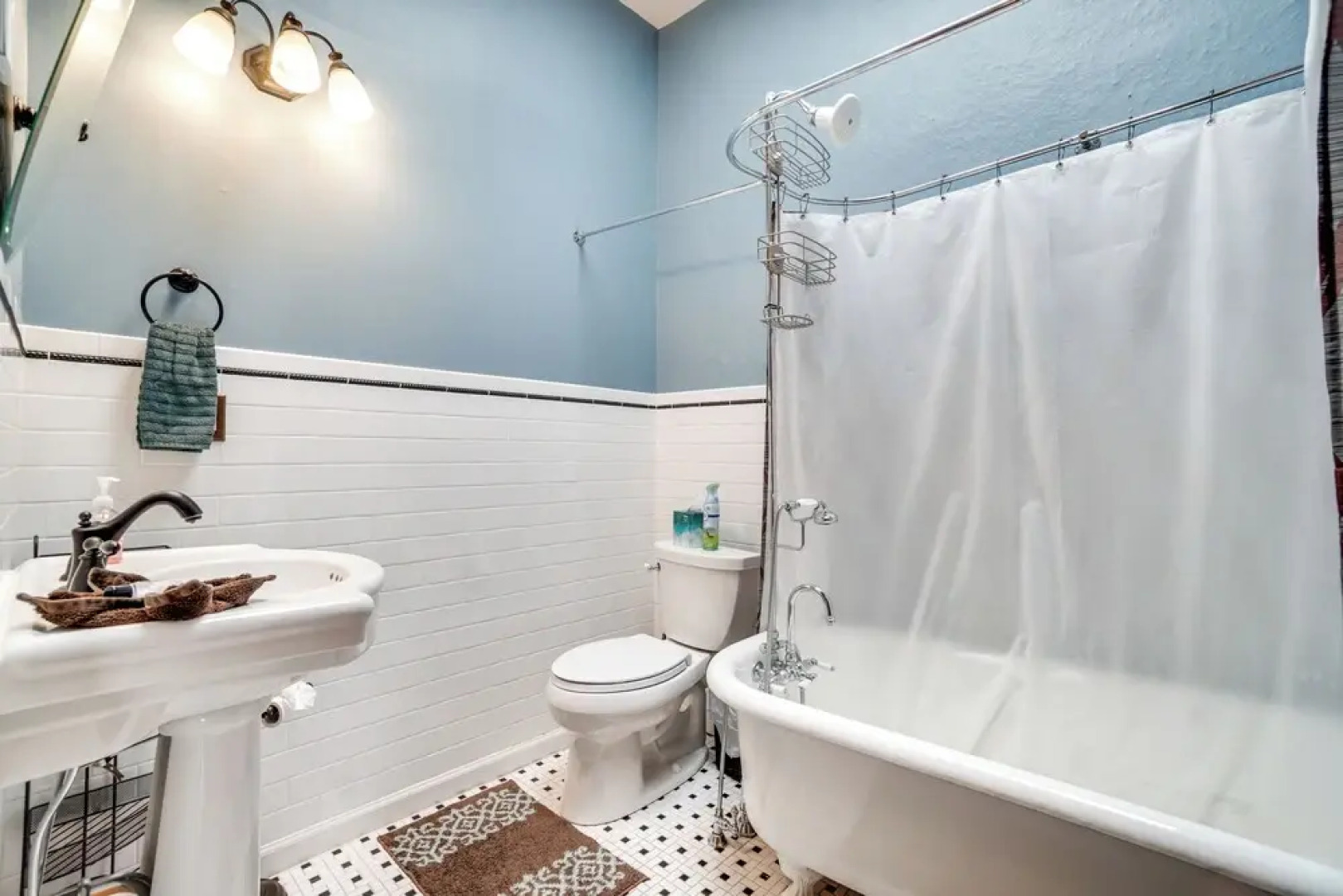 Historic Laramie Apt: Walk to Shops & Restaurants