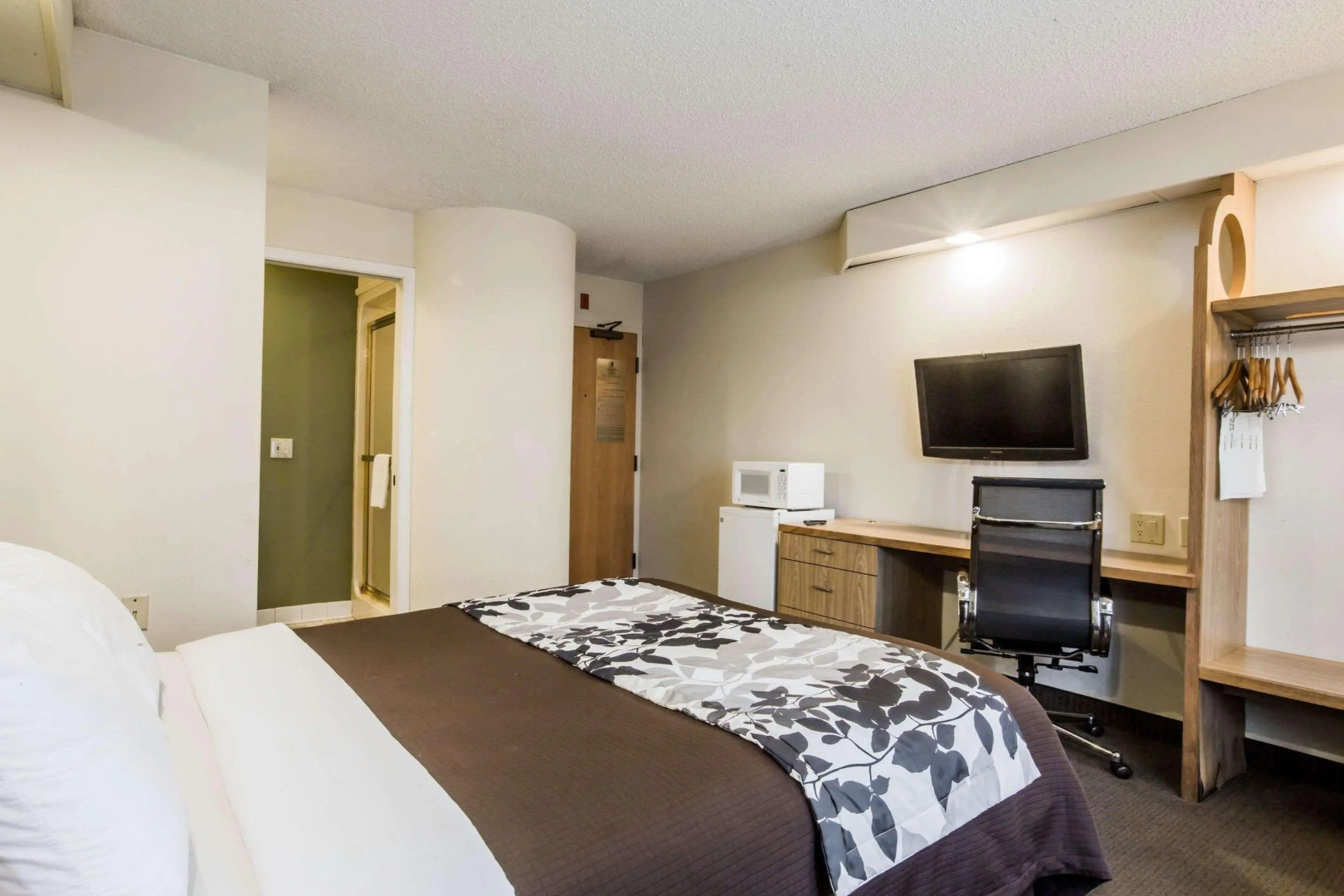 Rodeway Inn Austell Six Flags